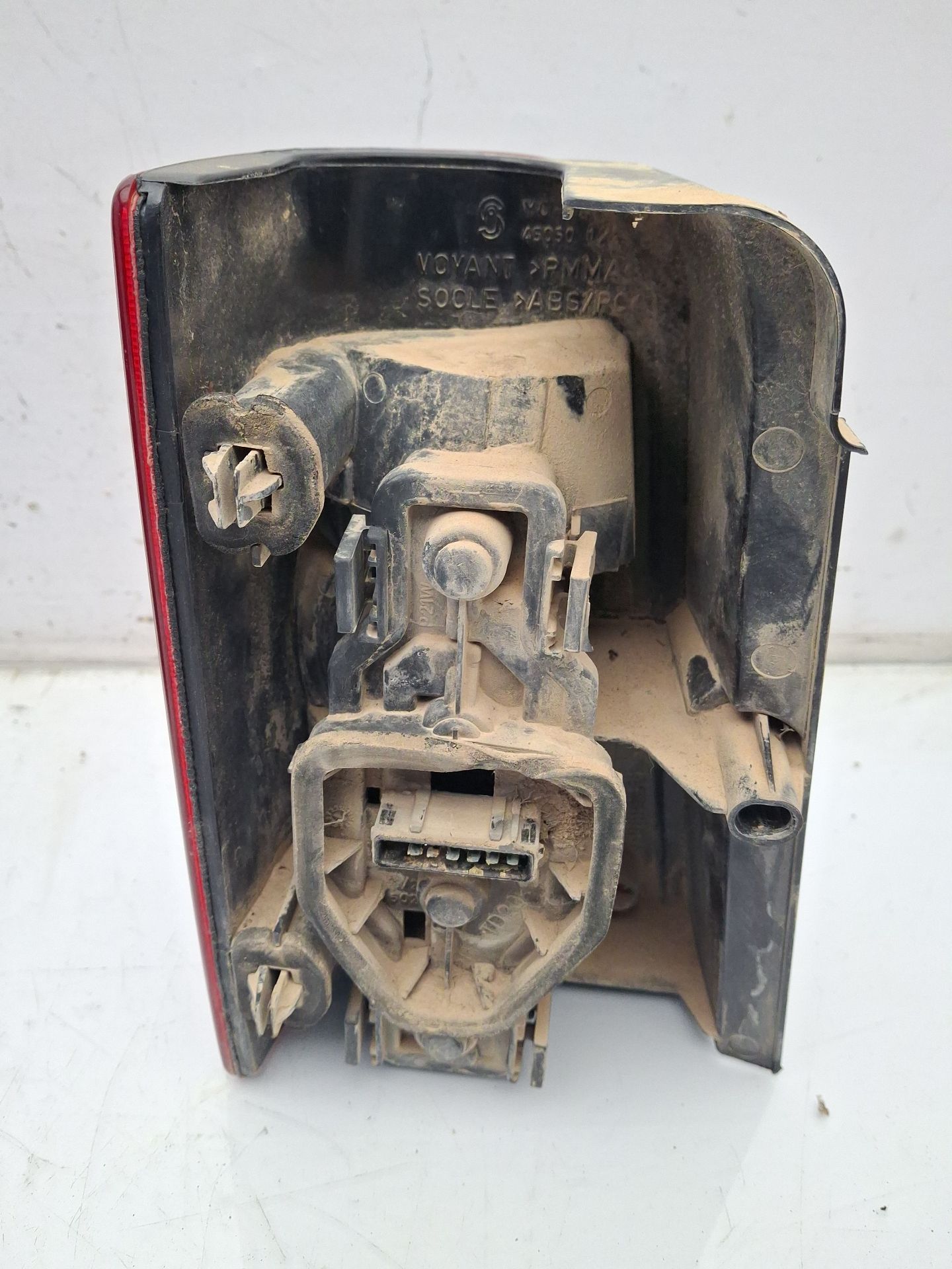 PILOTO TRASERO DERECHO PEUGEOT PARTNER 