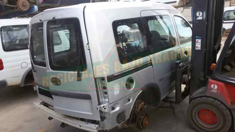 MANGUETA DELANTERA IZQUIERDA OPEL COMBO Y 17 DT