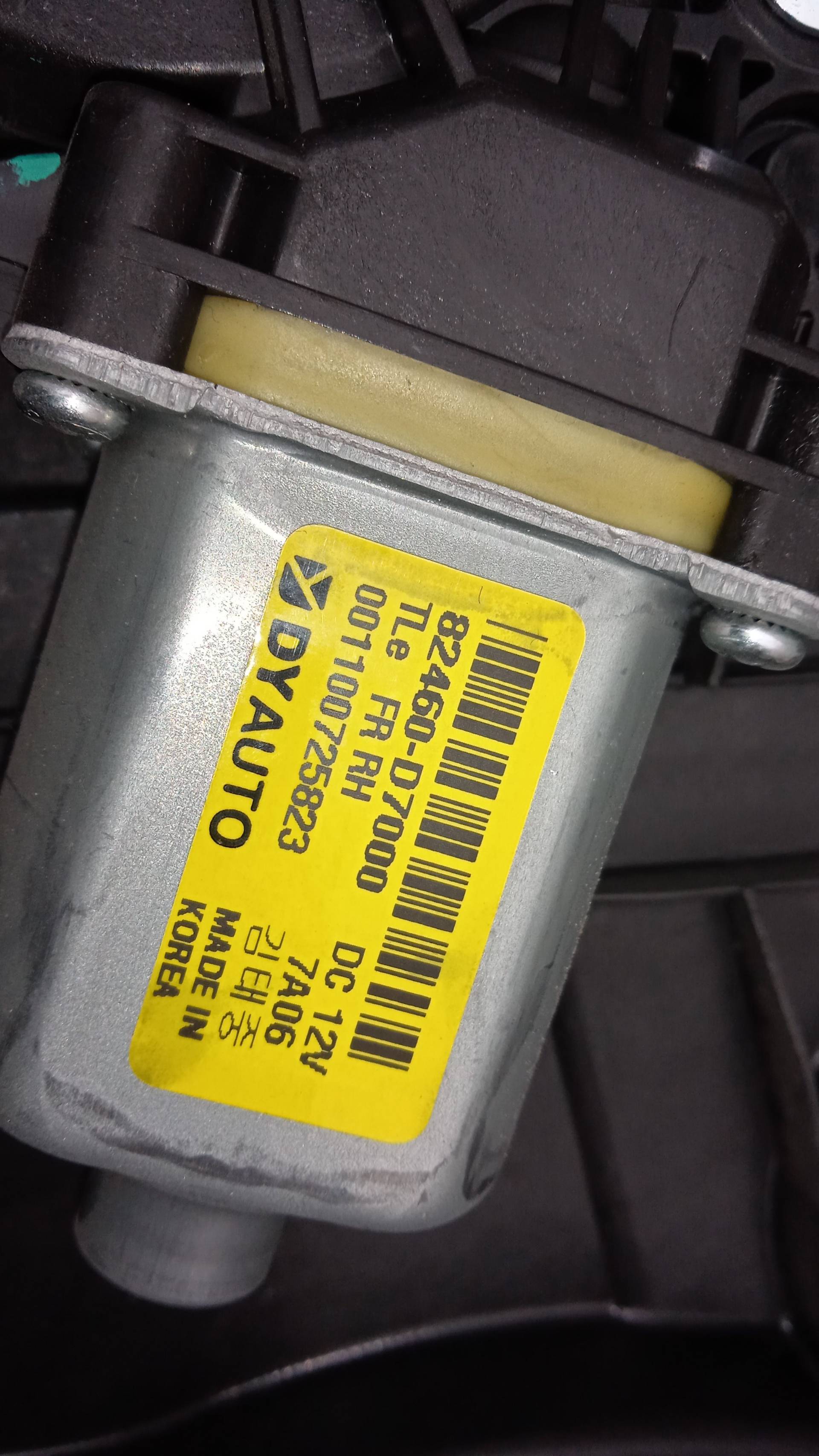 ELEVALUNAS DELANTERO DERECHO HYUNDAI TUCSON F5D61/D72ZZ1