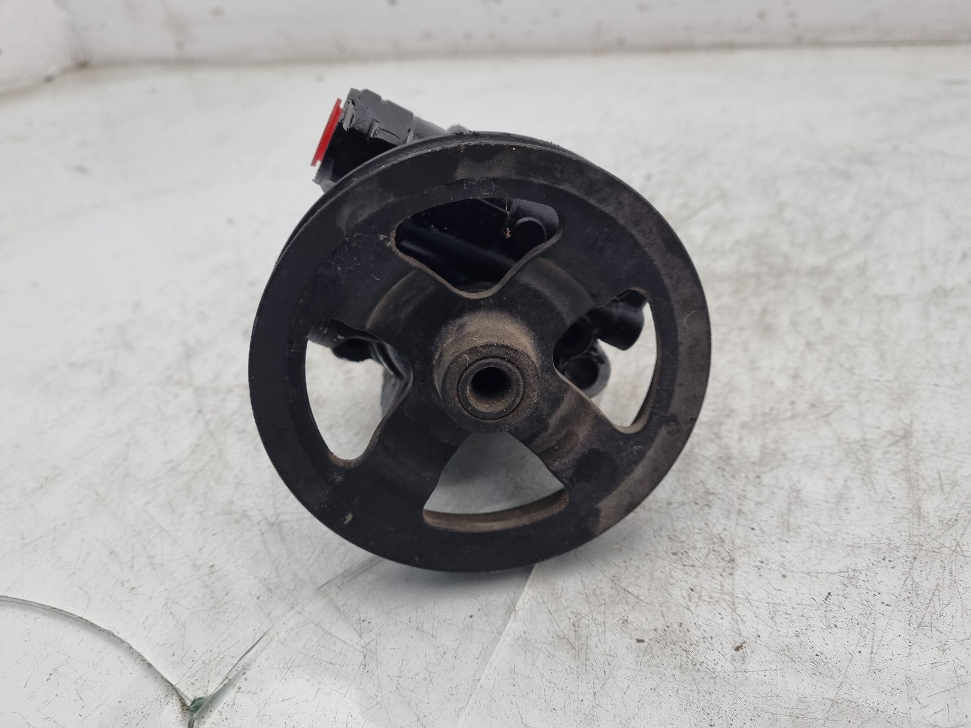 BOMBA DIRECCION TOYOTA AVENSIS 1CDFTV