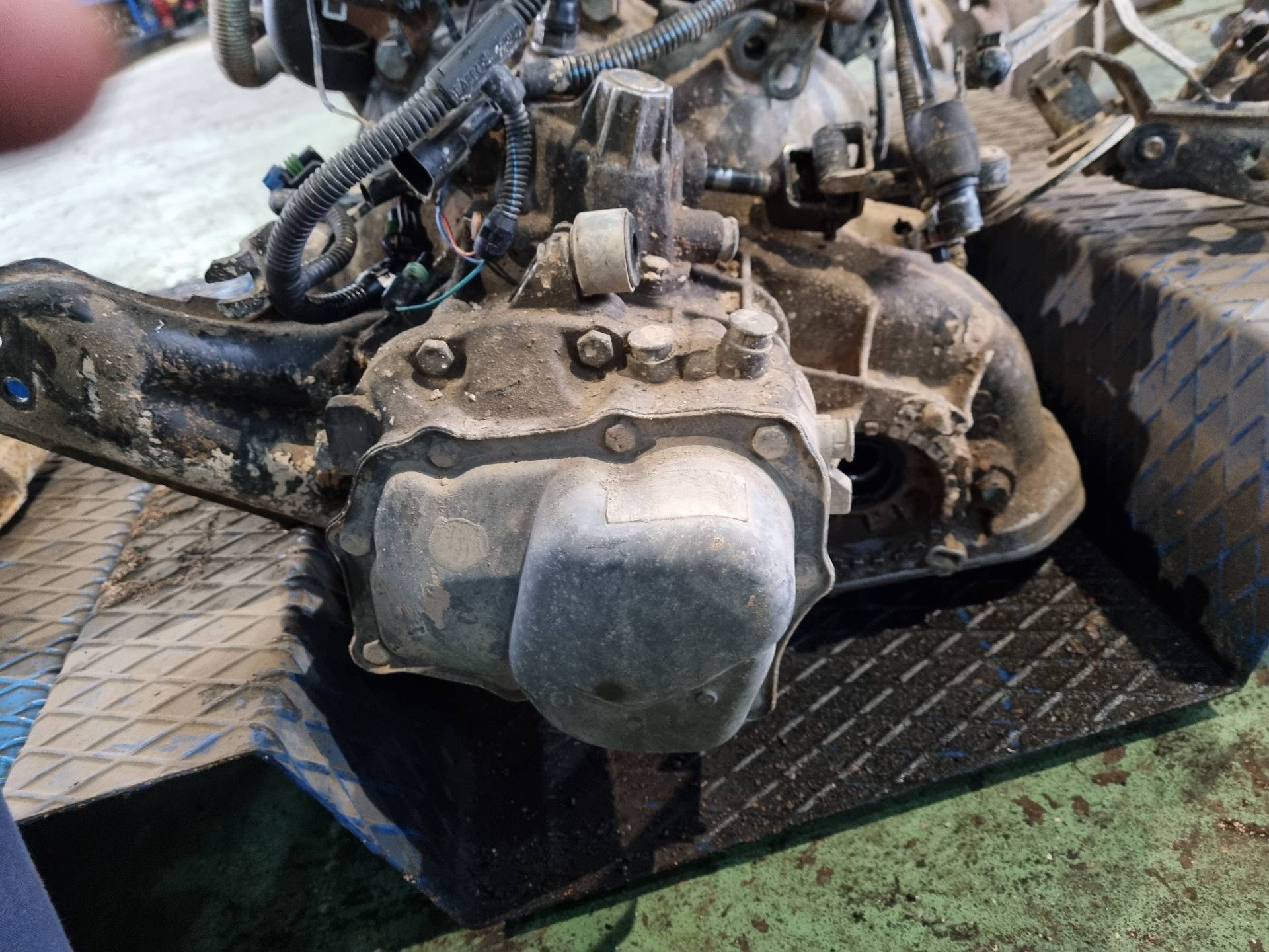 CAJA CAMBIOS OPEL CORSA X17D