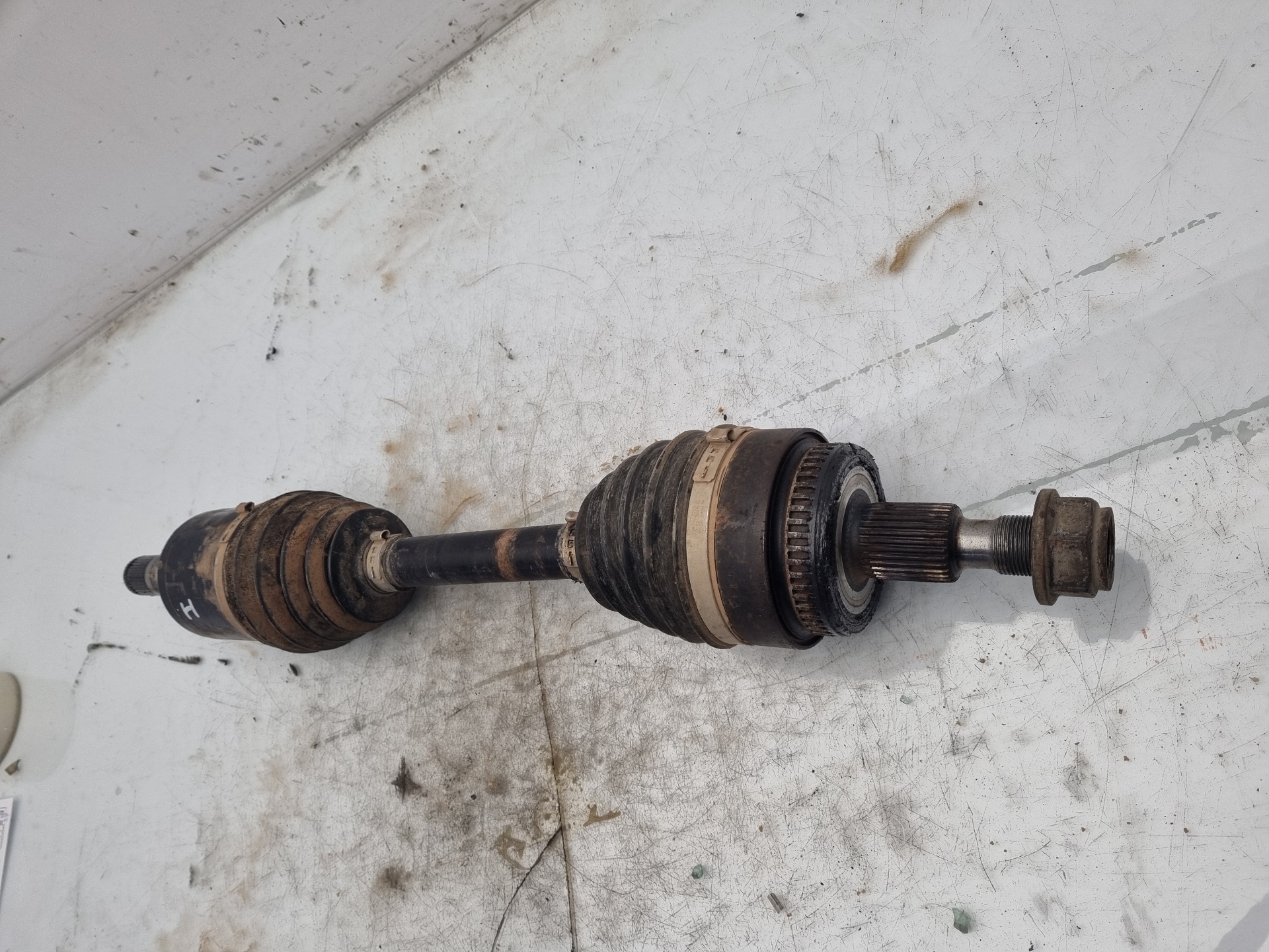 TRANSMISION DELANTERA IZQUIERDA MERCEDES-BENZ CLAS OM612963