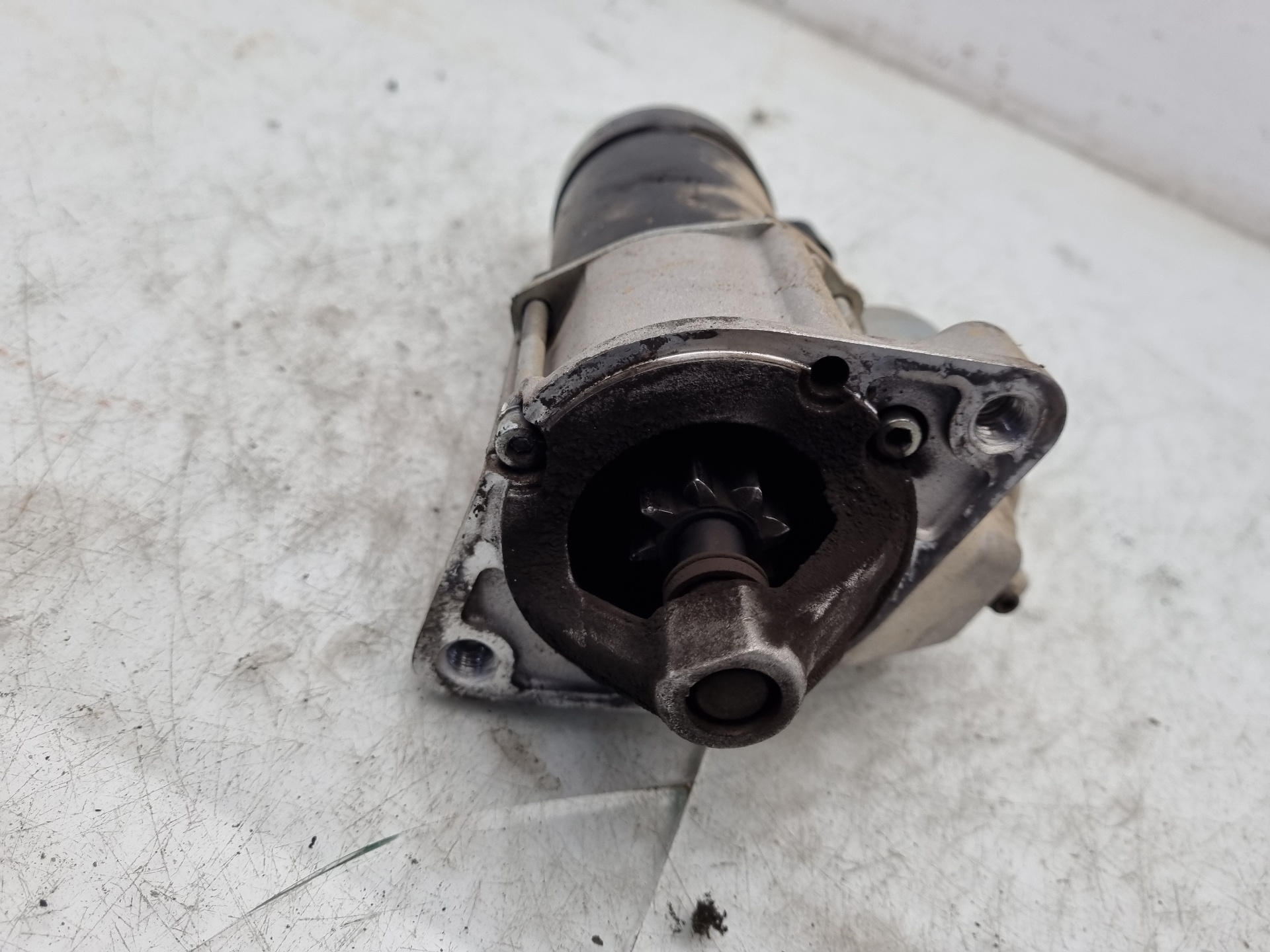 MOTOR ARRANQUE MITSUBISHI CARISMA 4G92