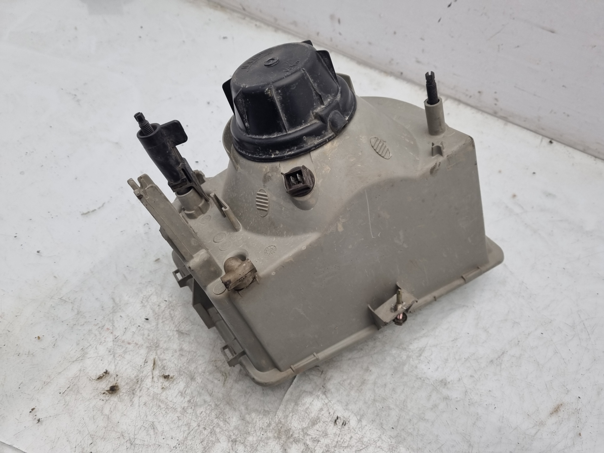 FARO IZQUIERDO RENAULT 21 J8S