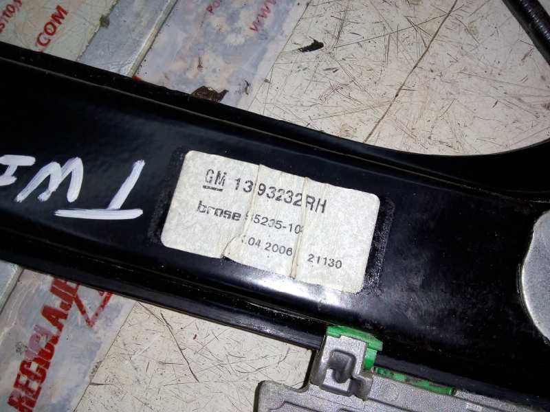 ELEVALUNAS DELANTERO DERECHO OPEL ASTRA TWIN TOP Z19DTH