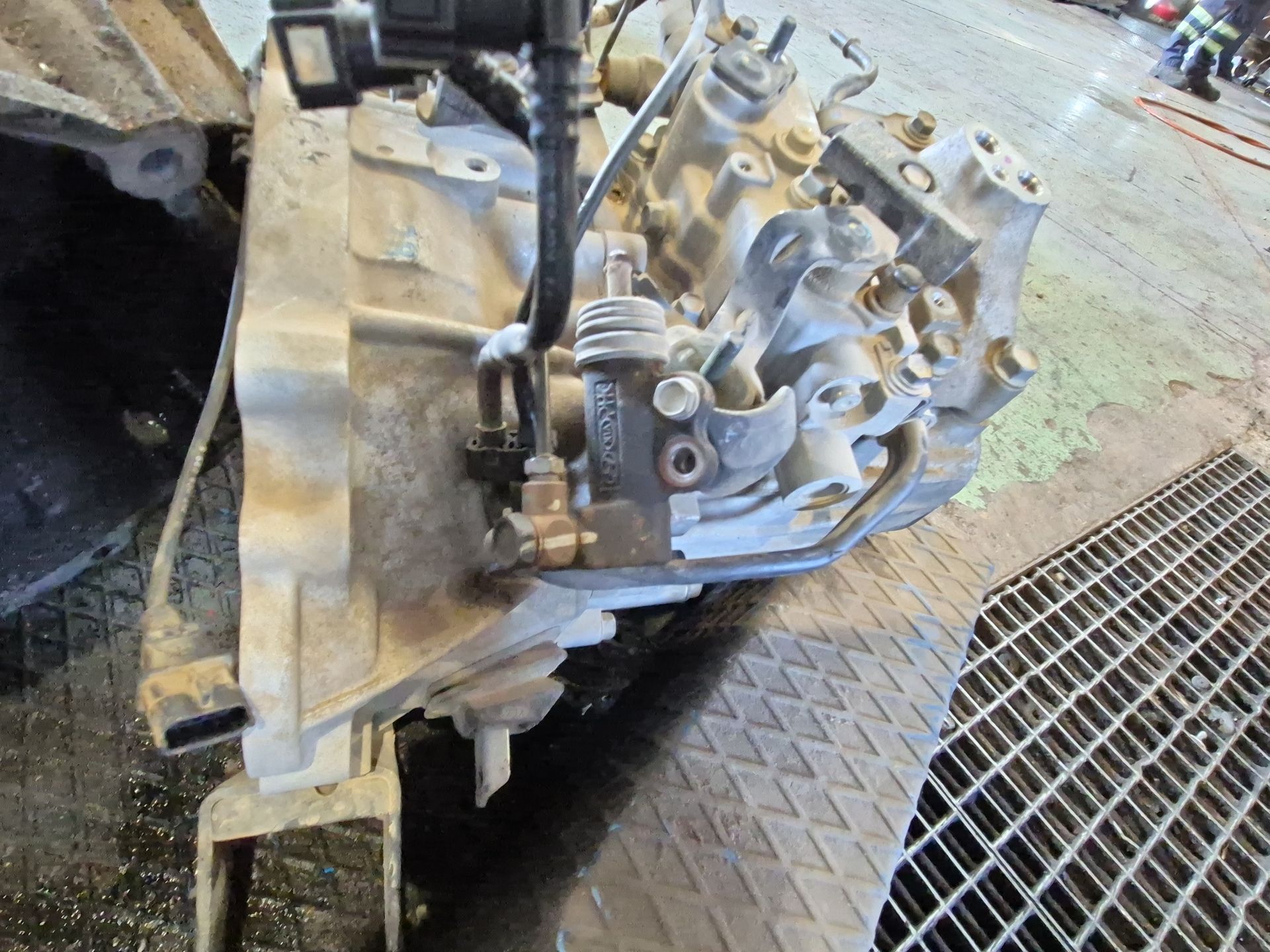 CAJA CAMBIOS KIA RIO 