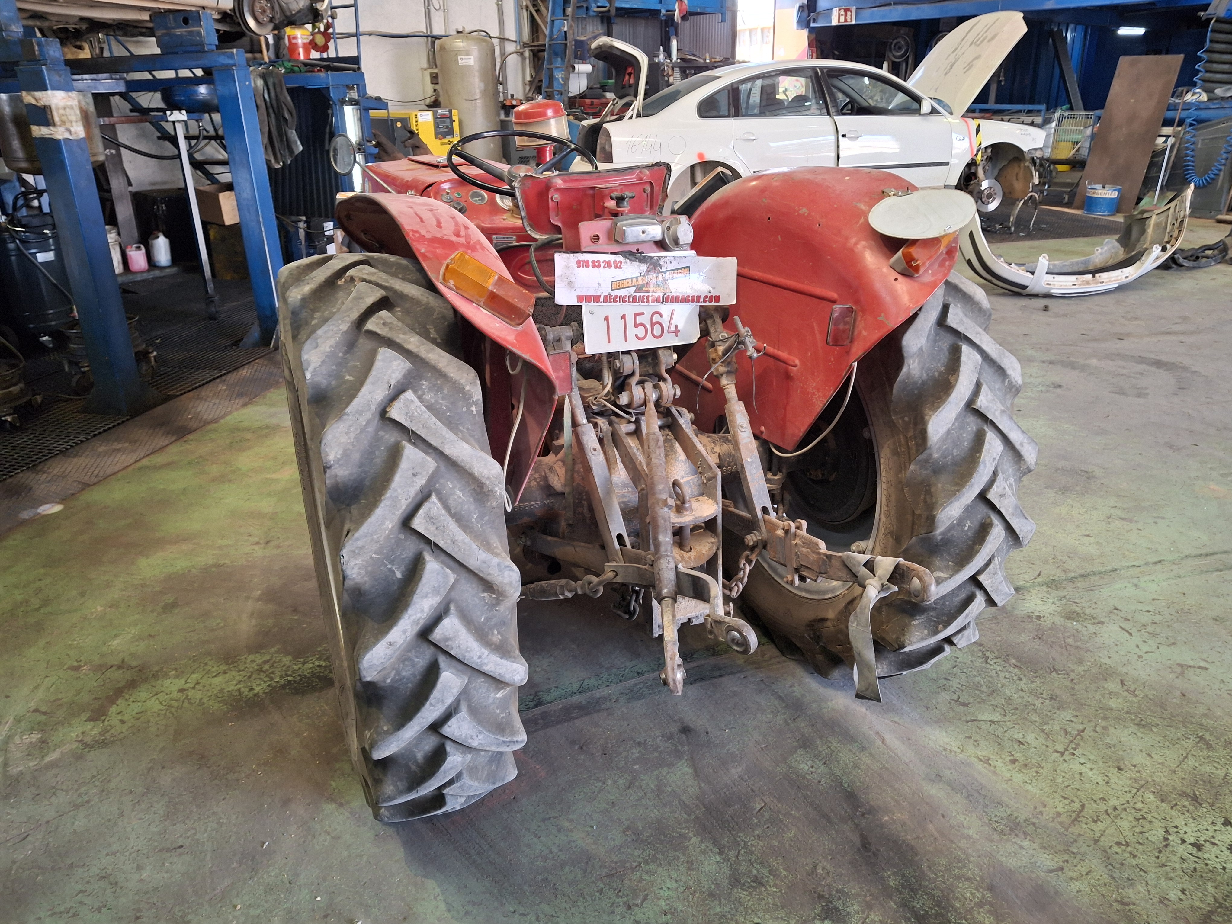  MASSEY-FERGUSON 135 EBRO null