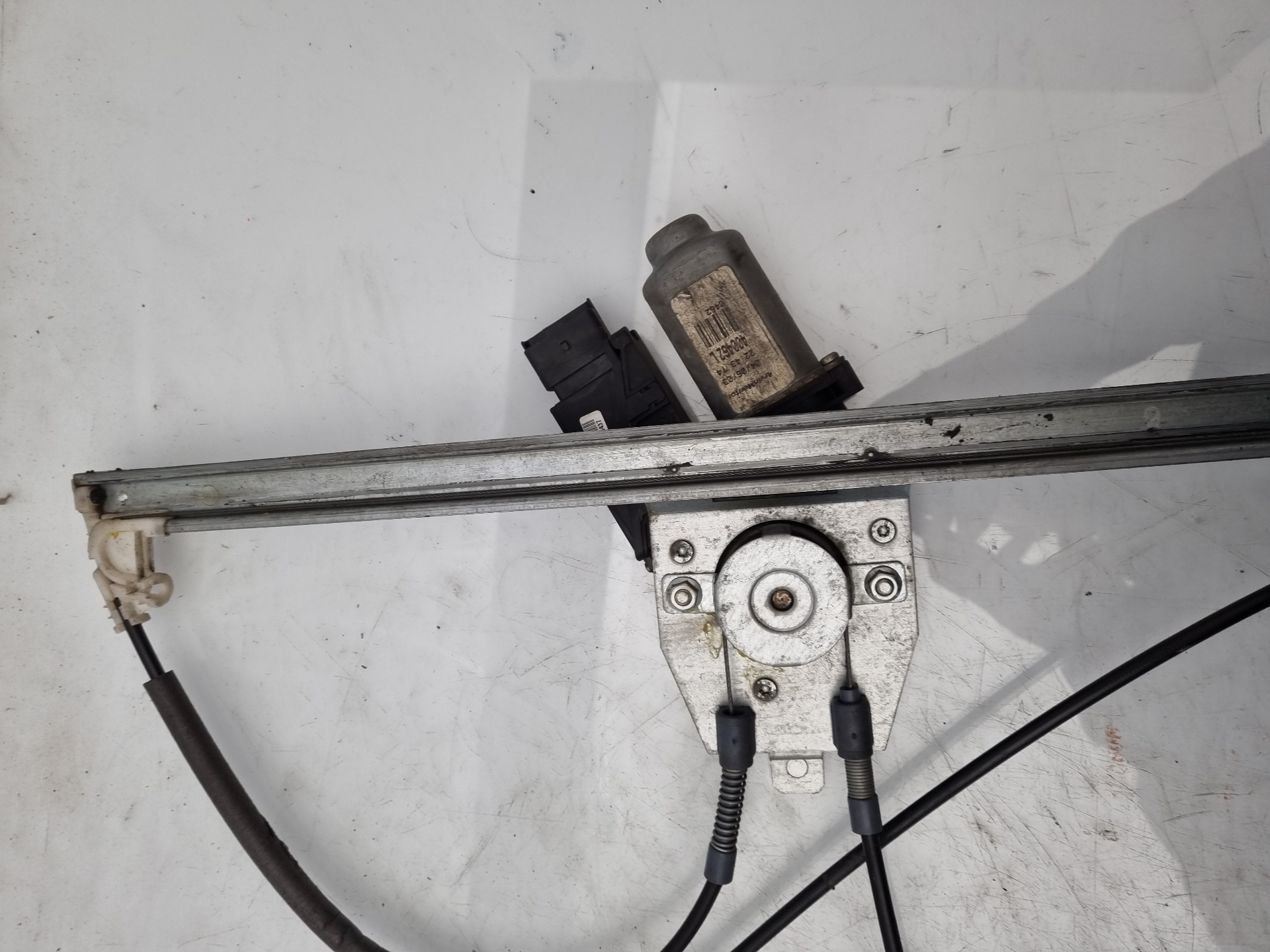 ELEVALUNAS DELANTERO IZQUIERDO RENAULT LAGUNA F9Q C7