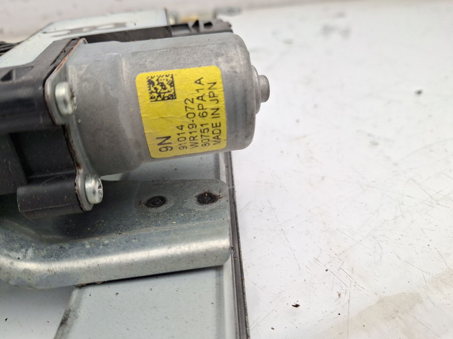 ELEVALUNAS DELANTERO IZQUIERDO NISSAN JUKE 