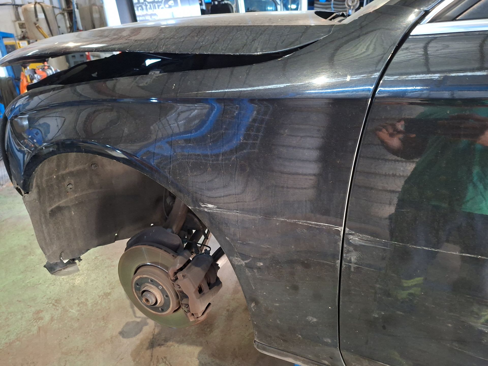 ALETA DELANTERA IZQUIERDA AUDI A4 