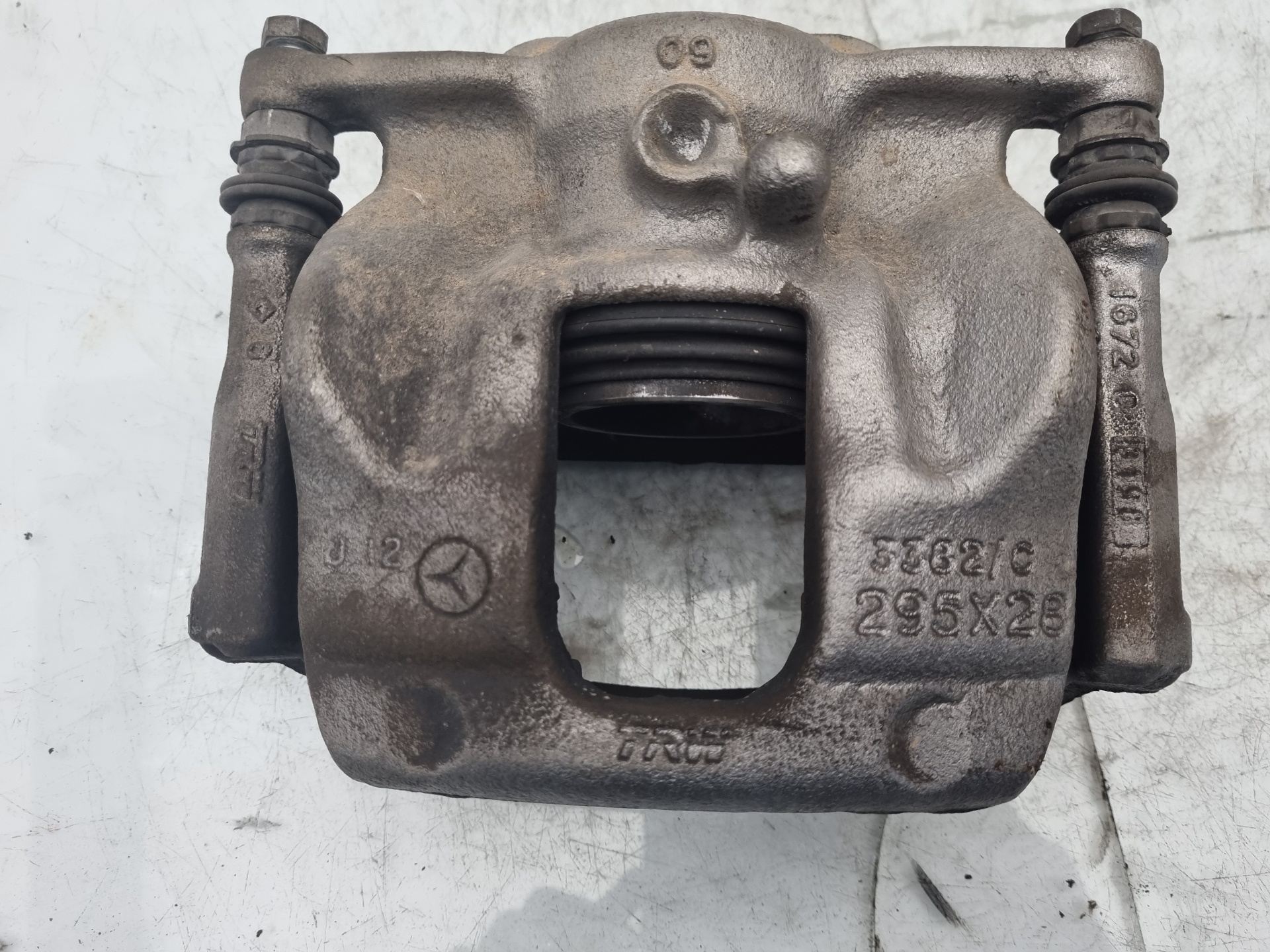 PINZA FRENO DELANTERA IZQUIERDA INFINITI Q30 270910