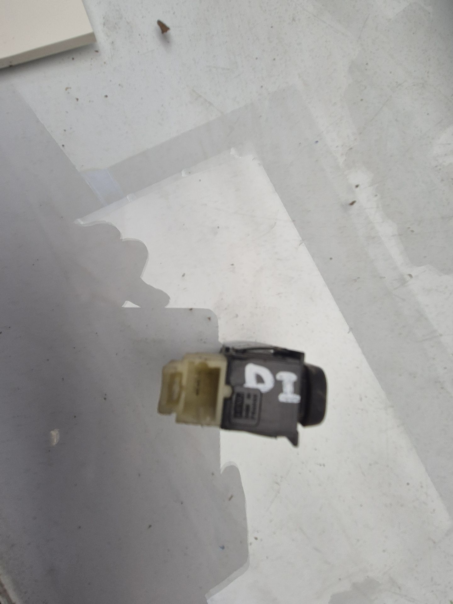 MANDO ELEVALUNAS DELANTERO IZQUIERDO CITROEN XSARA 