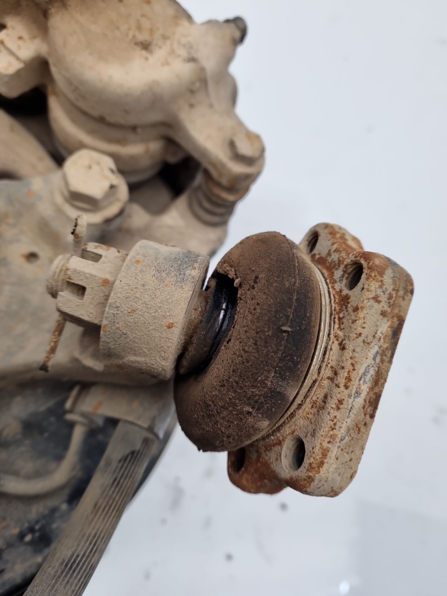 MANGUETA DELANTERA IZQUIERDA NISSAN TERRANO 