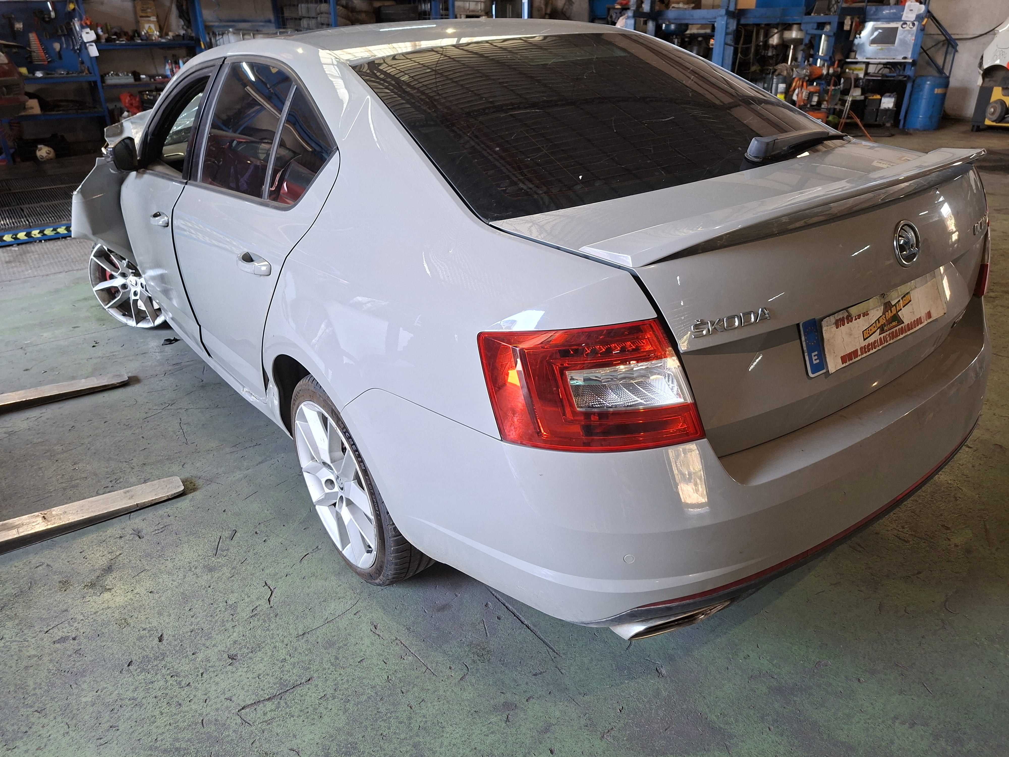  SKODA OCTAVIA III (5E3, NL3, NR3) 2.0 TDI RS