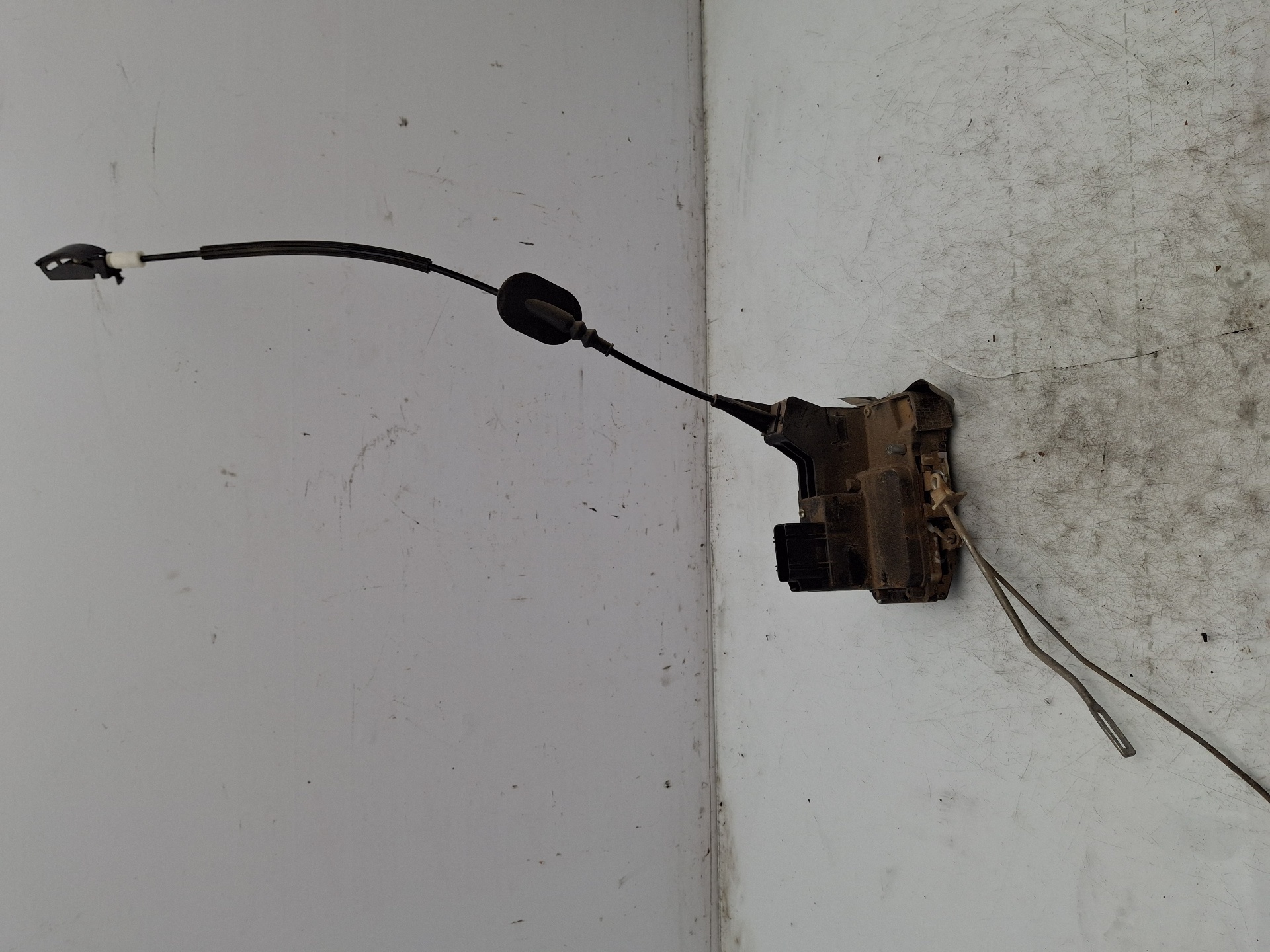 CERRADURA PUERTA DELANTERA IZQUIERDA FORD FUSION F6JA