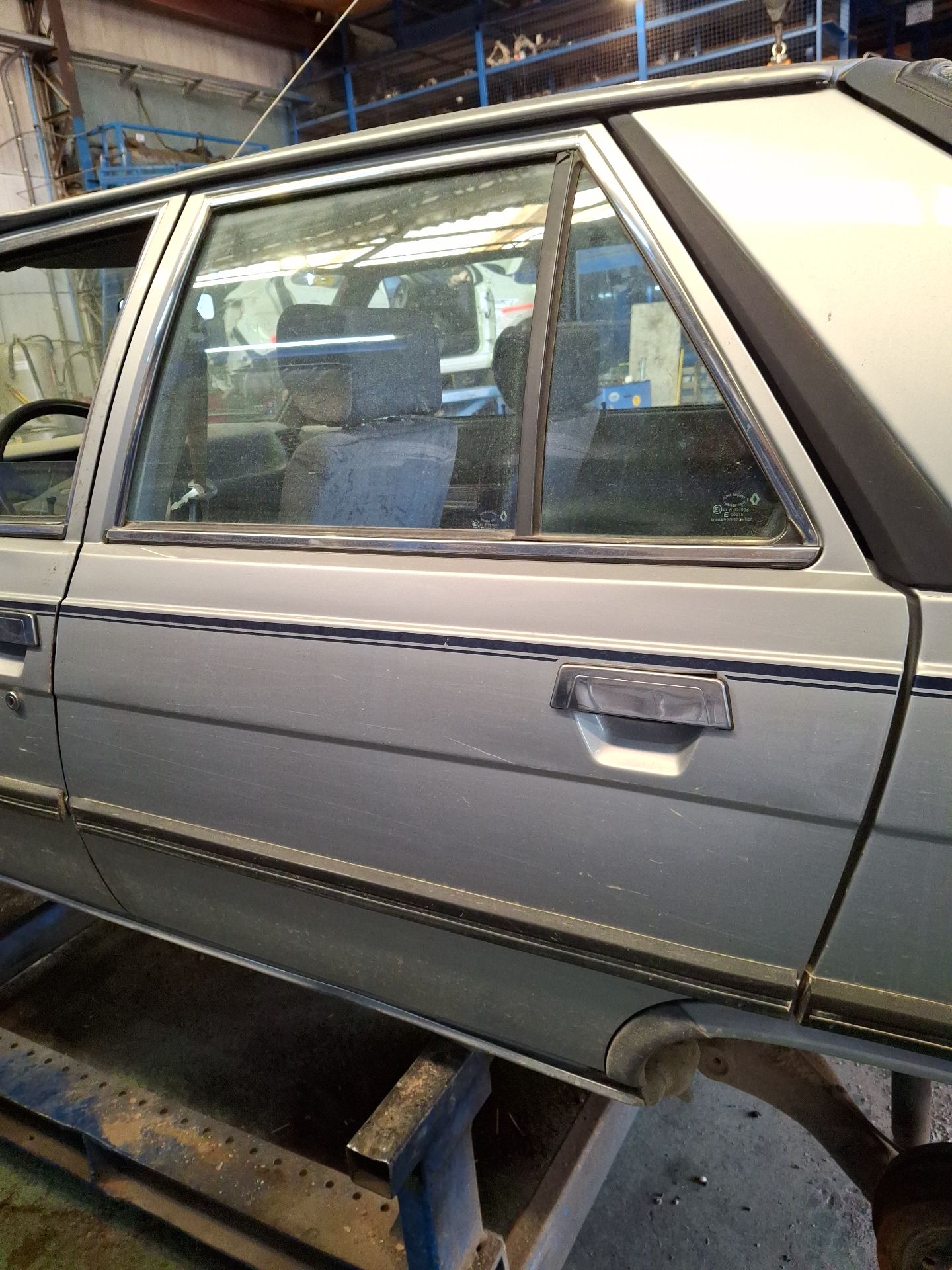 PUERTA TRASERA IZQUIERDA RENAULT 11 