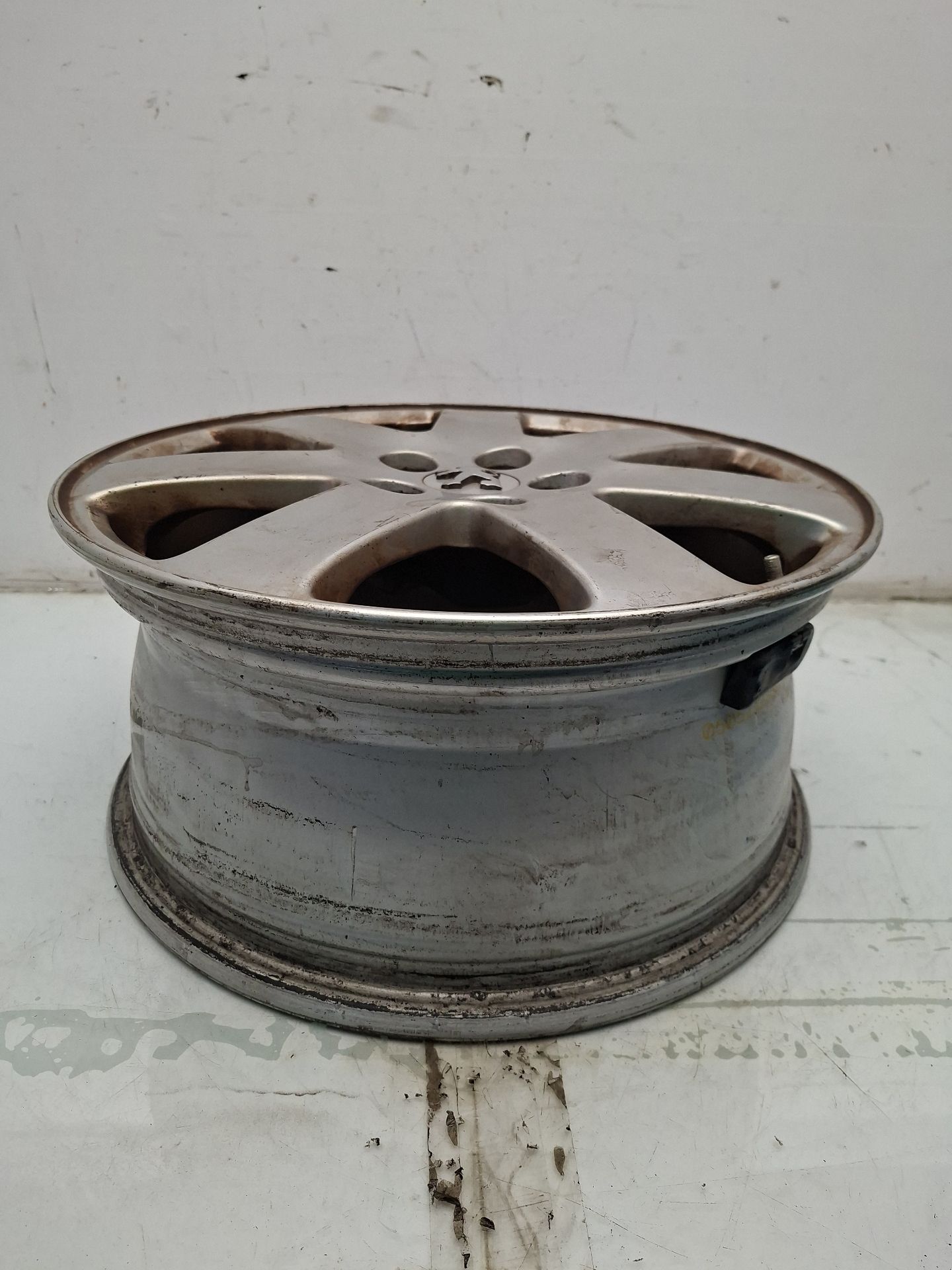 LLANTA PEUGEOT 607 