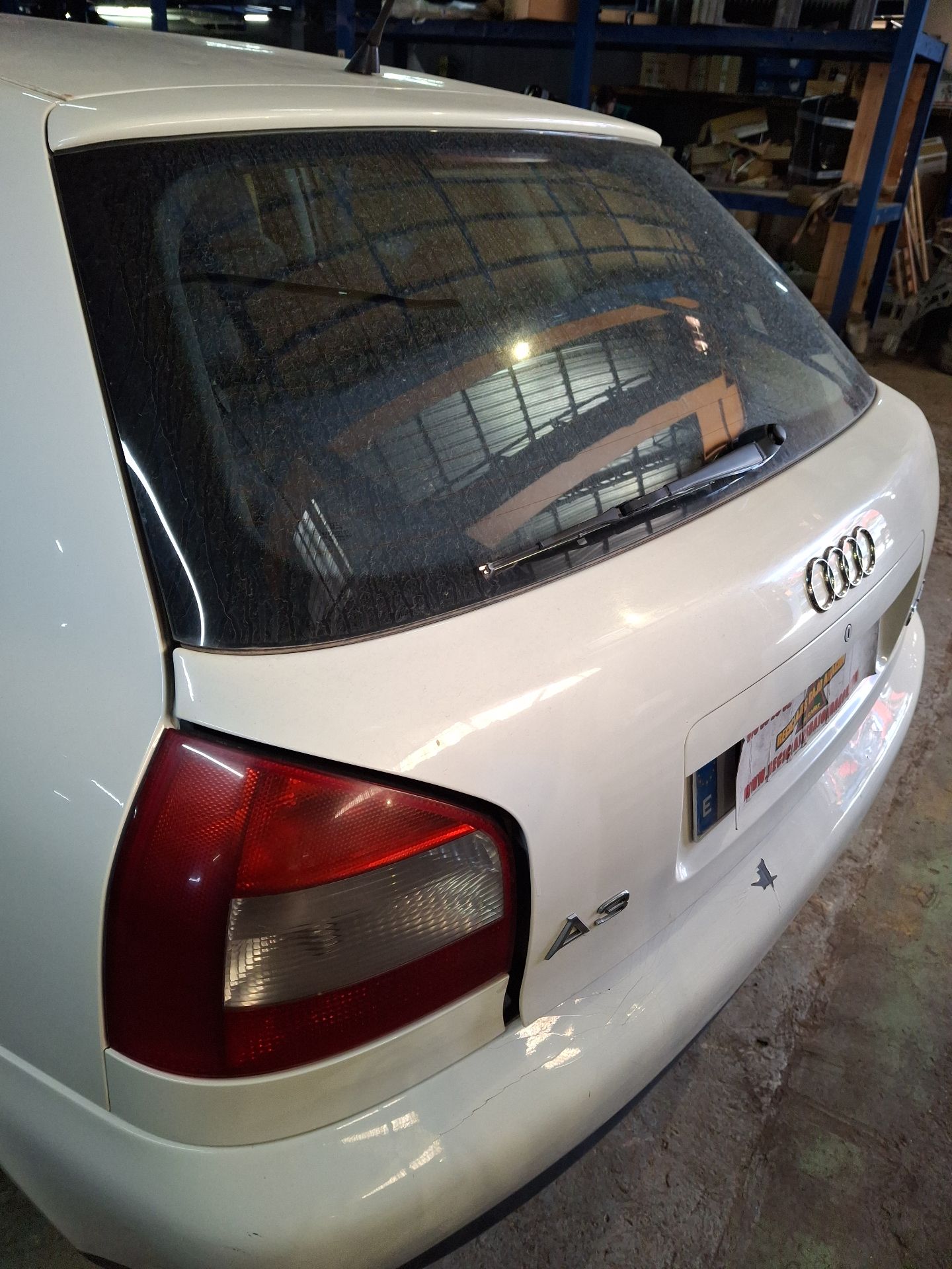 PORTON TRASERO AUDI A3 