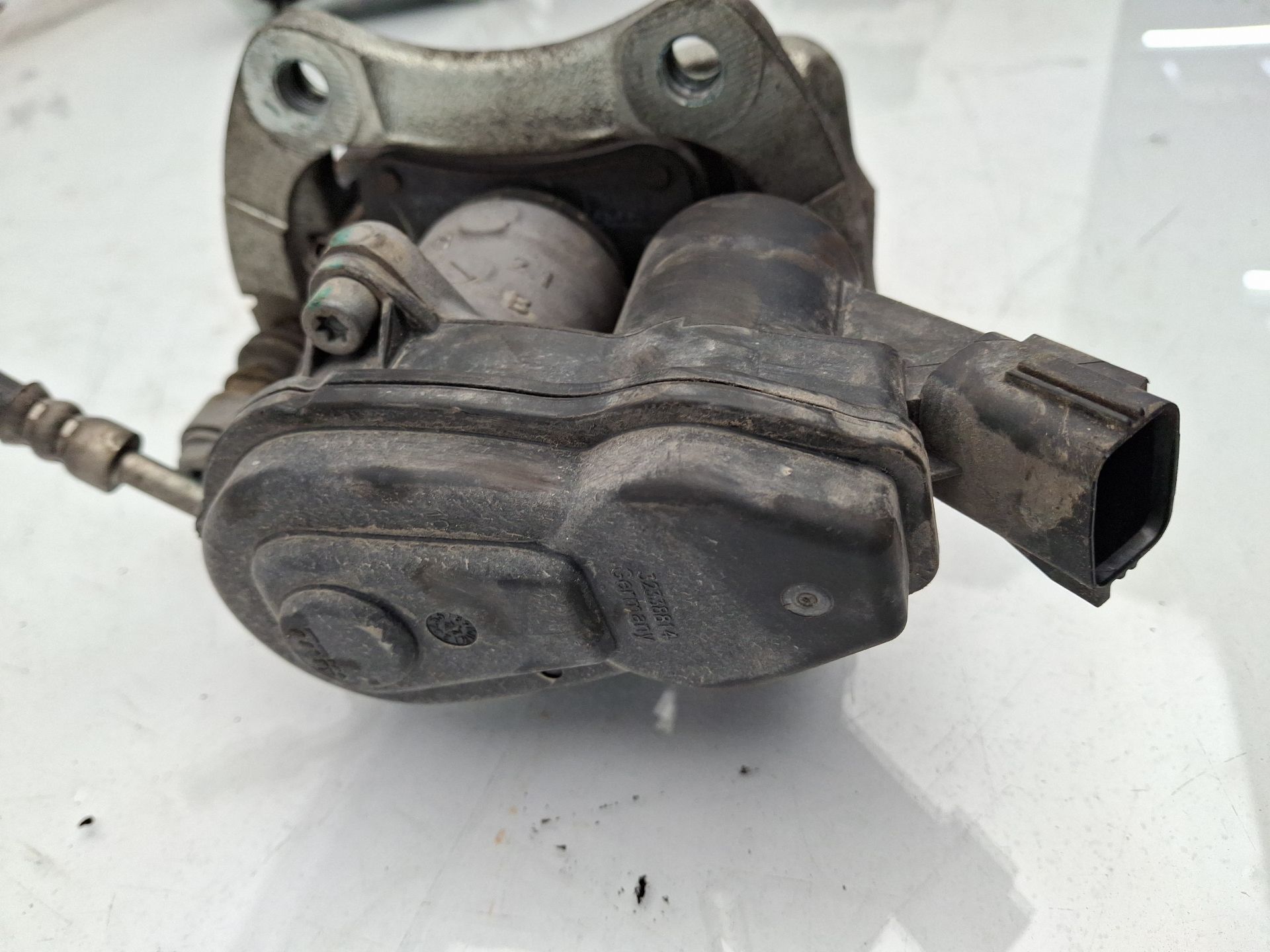 PINZA FRENO TRASERA IZQUIERDA RENAULT ARKANA 