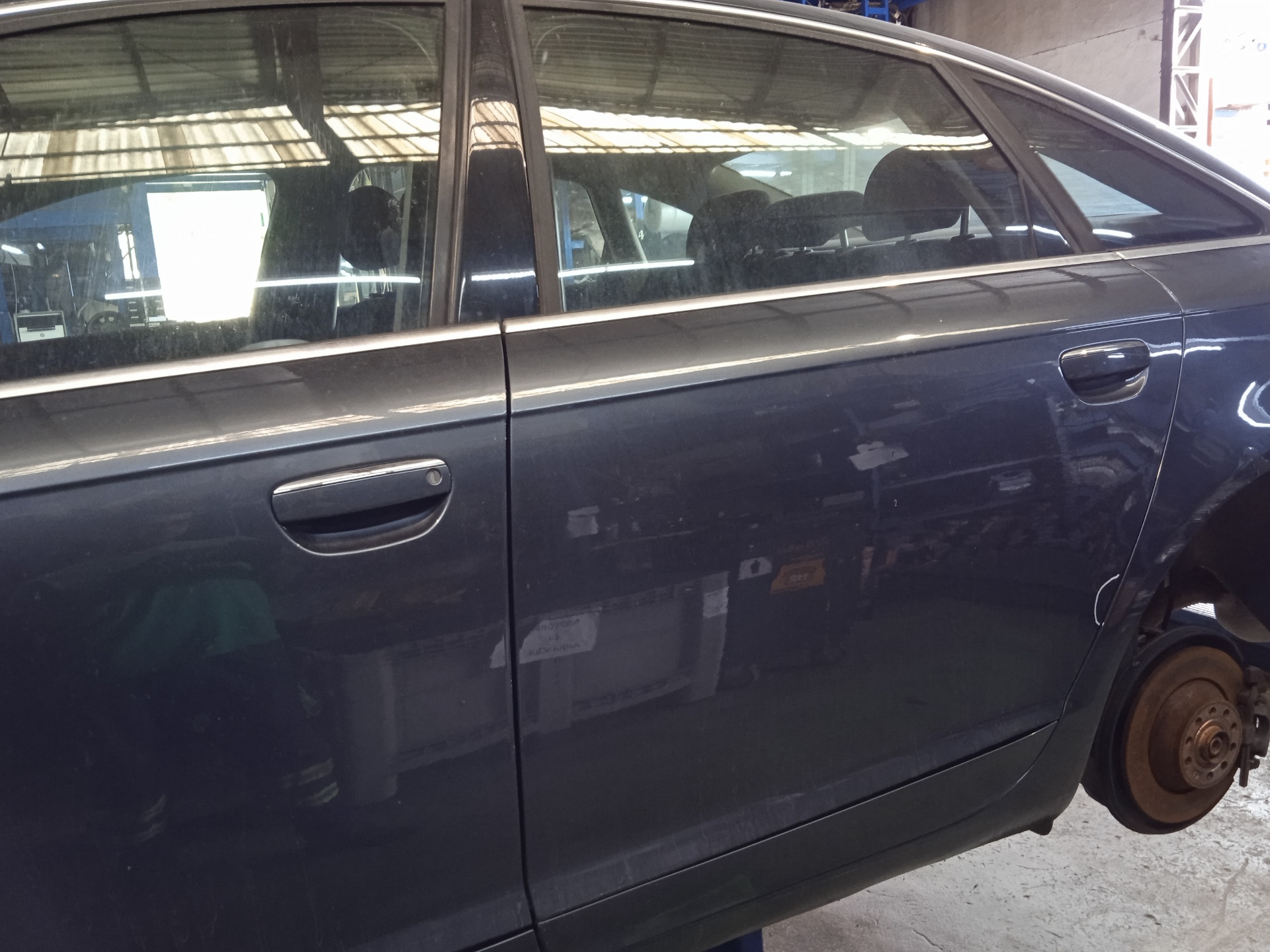 PUERTA TRASERA IZQUIERDA AUDI A6 BMK
