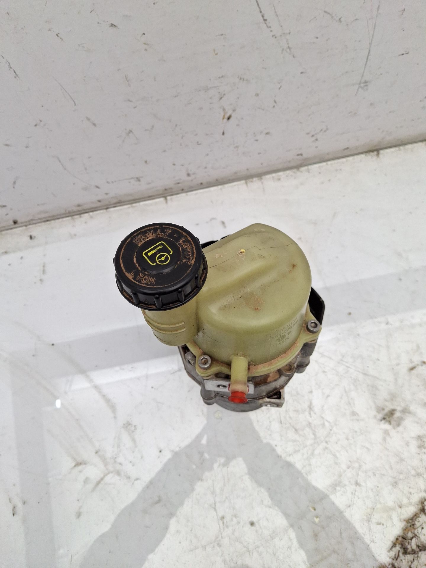 BOMBA DIRECCION DACIA SANDERO 