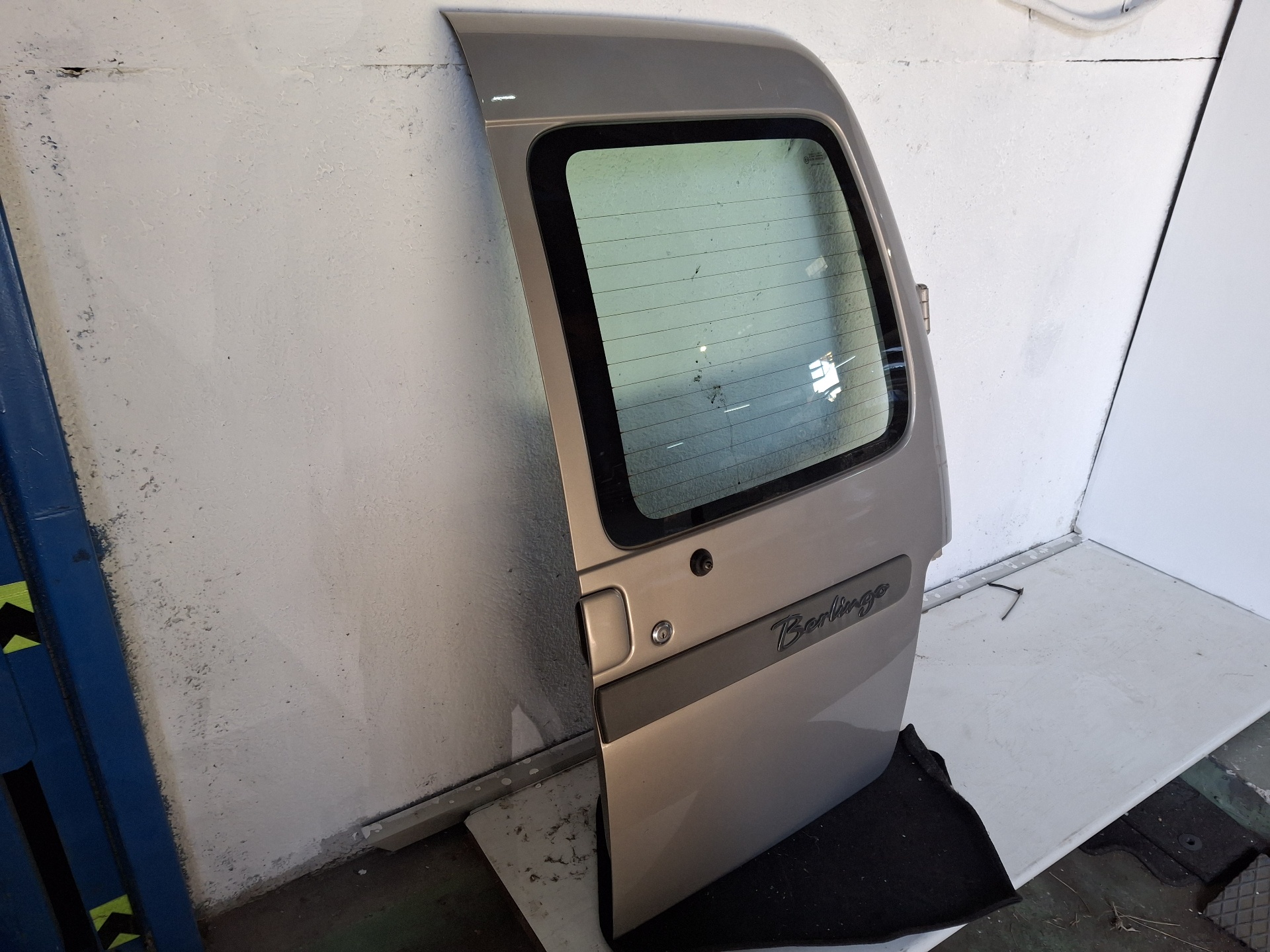 PORTON TRASERO DERECHO CITROEN BERLINGO 9HX
