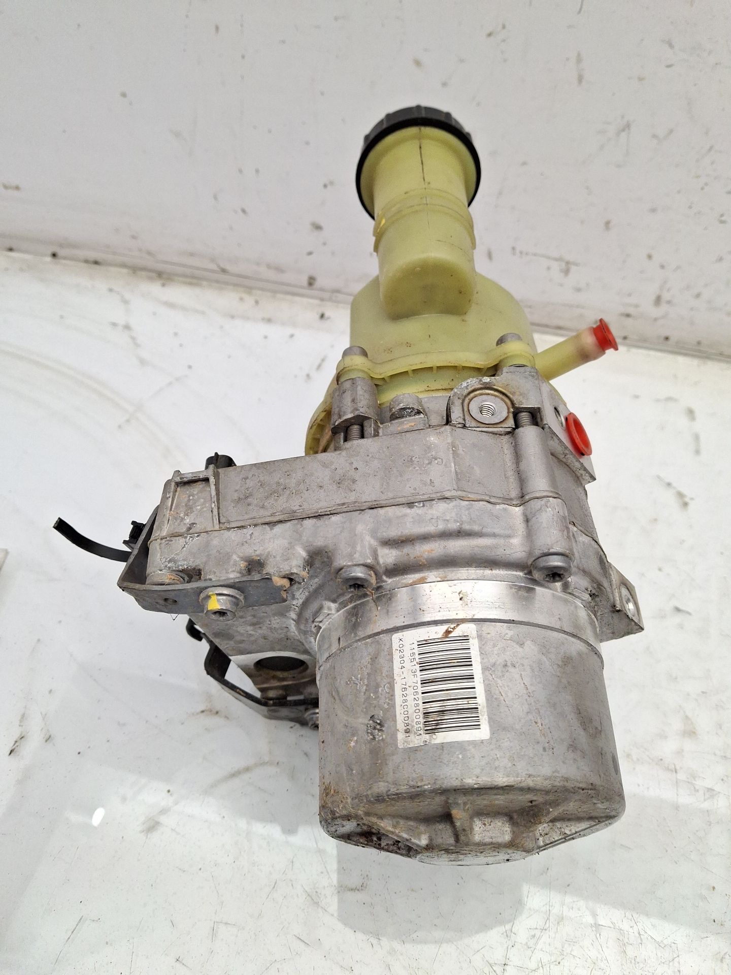 BOMBA DIRECCION DACIA SANDERO 