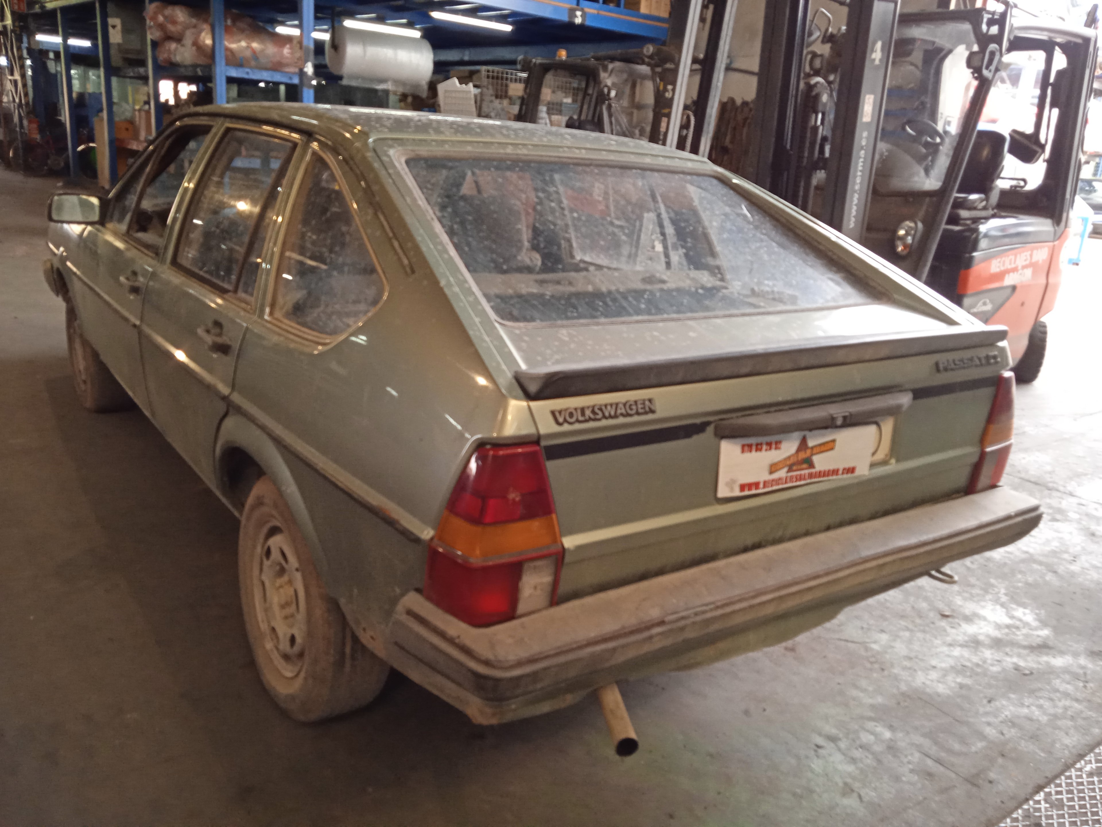 PILOTO TRASERO IZQUIERDO VOLKSWAGEN PASSAT 