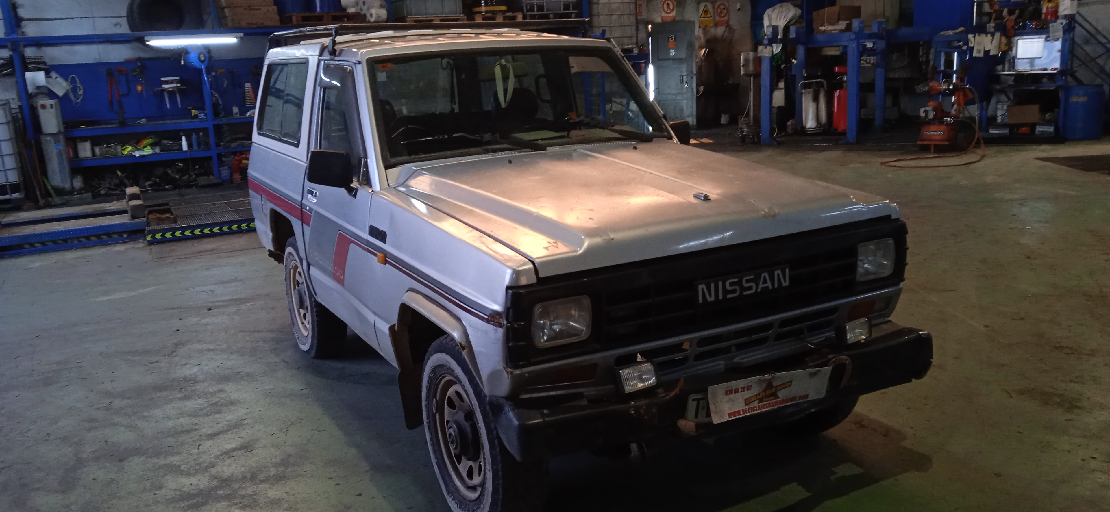 LLANTA NISSAN PATROL SD33