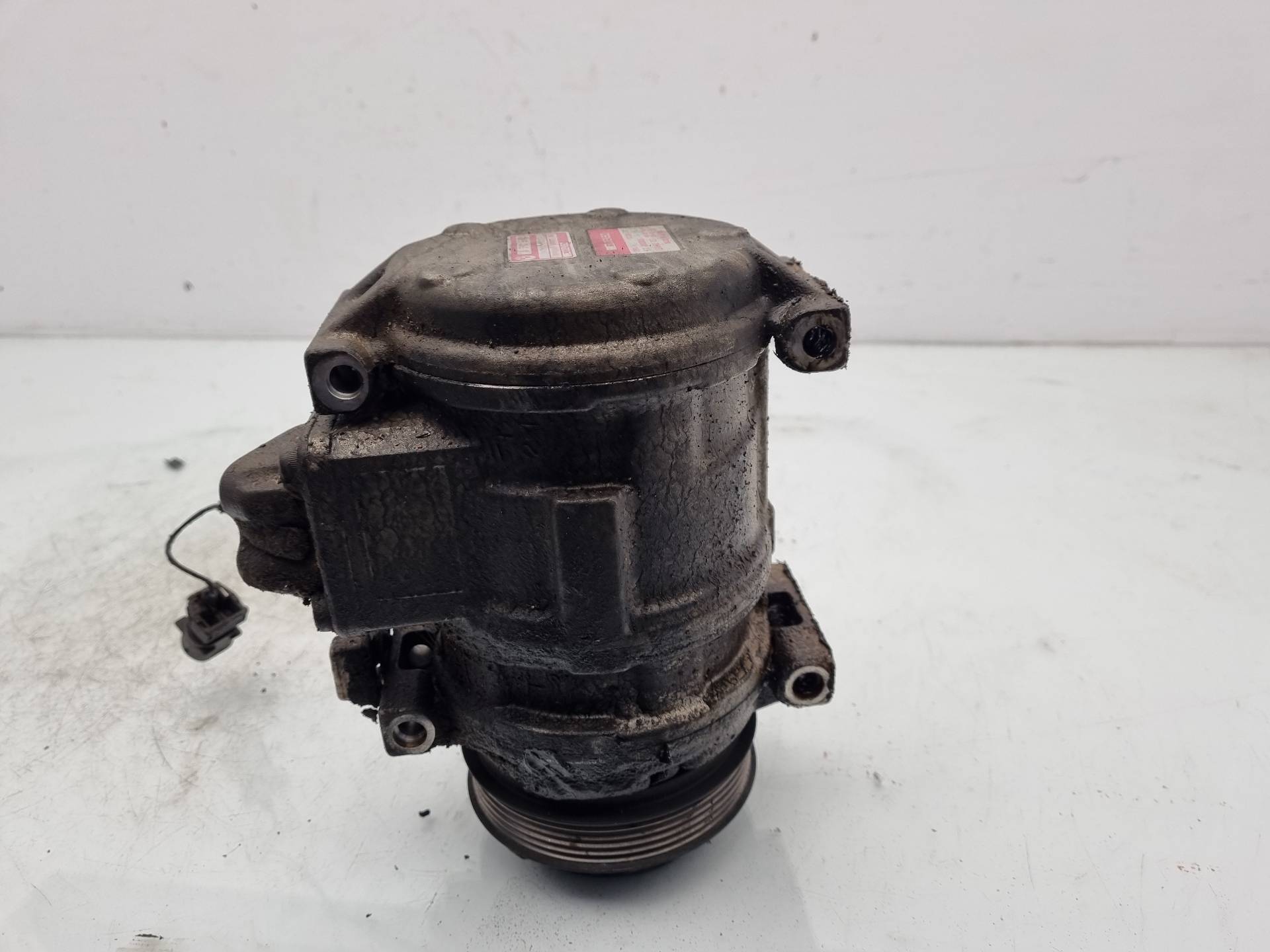 COMPRESOR AIRE ACONDICIONADO BMW 5 256S1