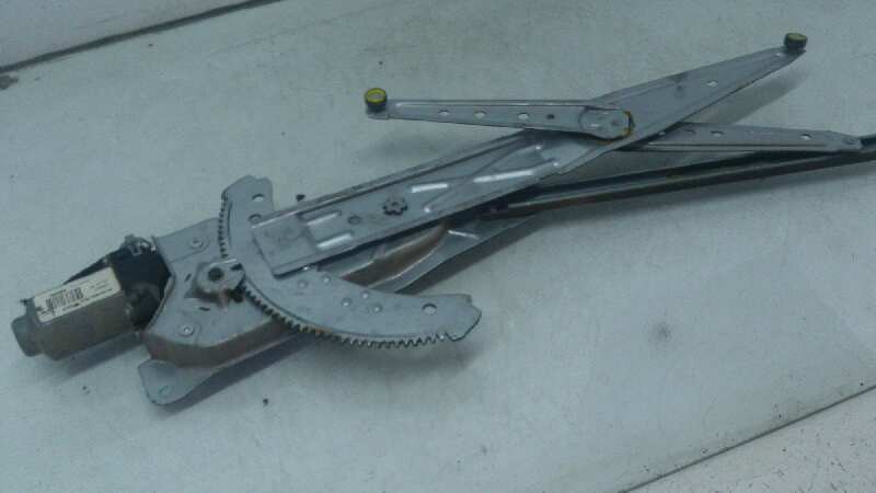 ELEVALUNAS DELANTERO DERECHO NISSAN KUBISTAR D4F F7