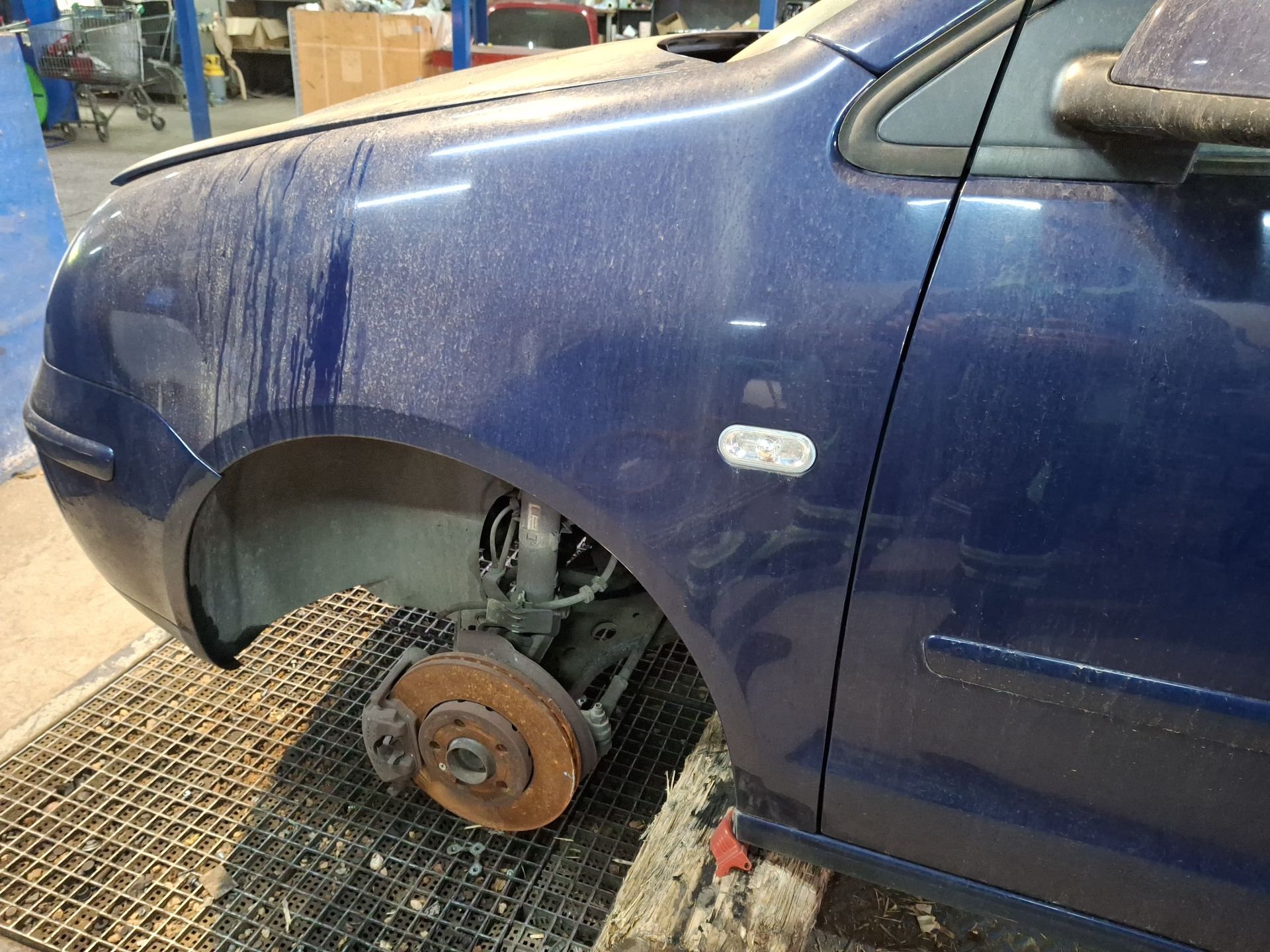 ALETA DELANTERA IZQUIERDA VOLKSWAGEN POLO 