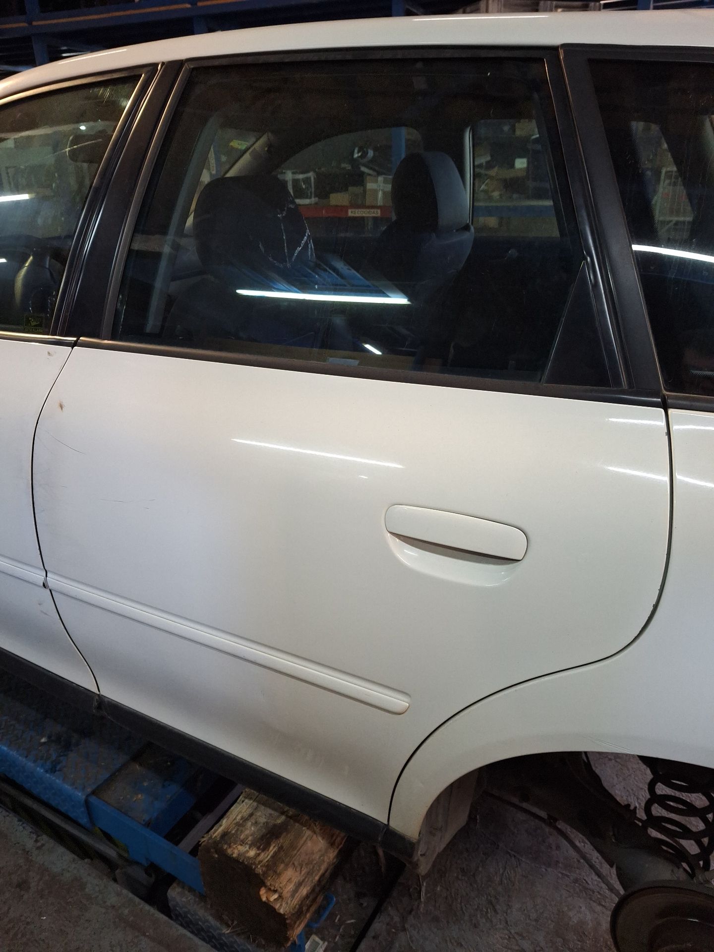 PUERTA TRASERA IZQUIERDA AUDI A3 