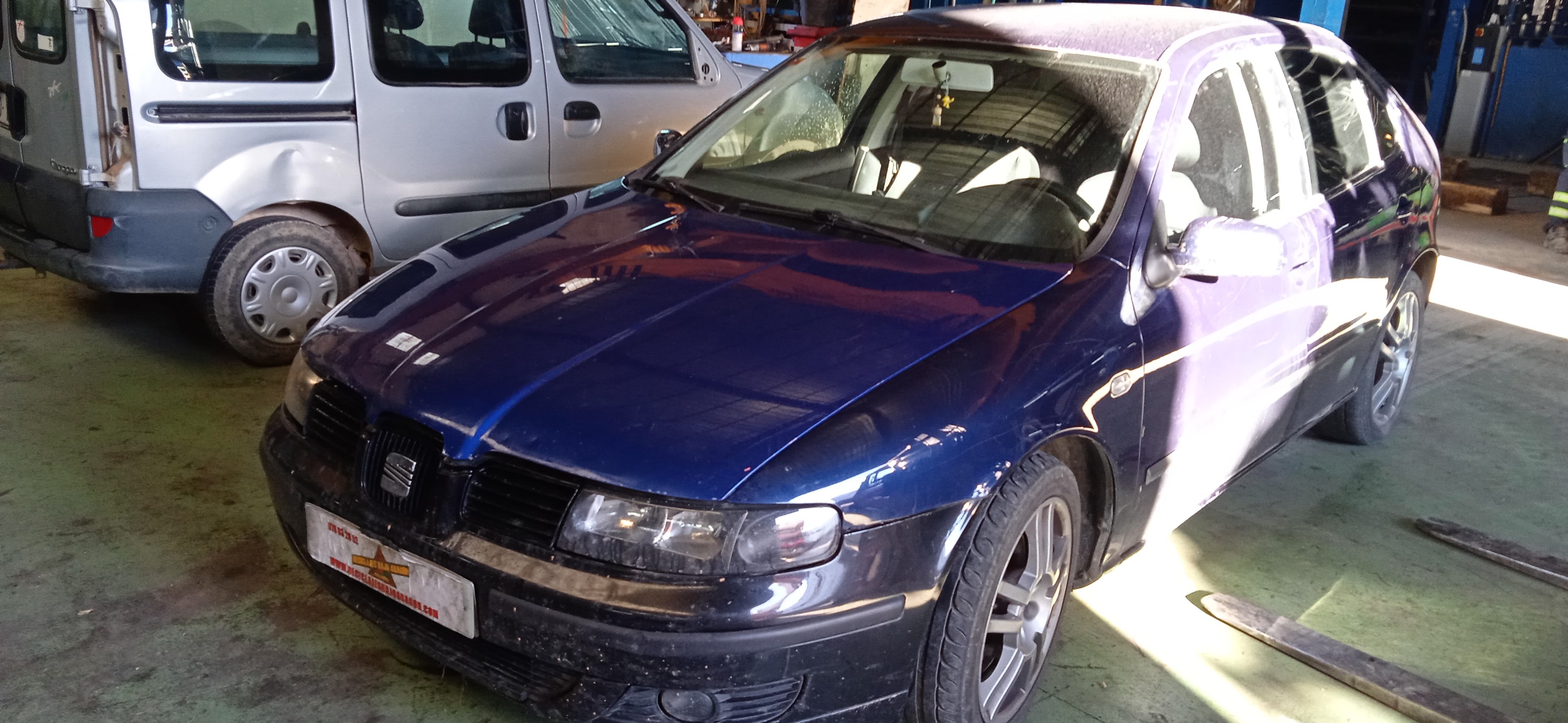 PILOTO TRASERO IZQUIERDO SEAT LEON APP