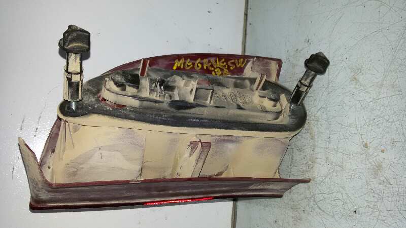 PILOTO TRASERO IZQUIERDO RENAULT MEGANE 