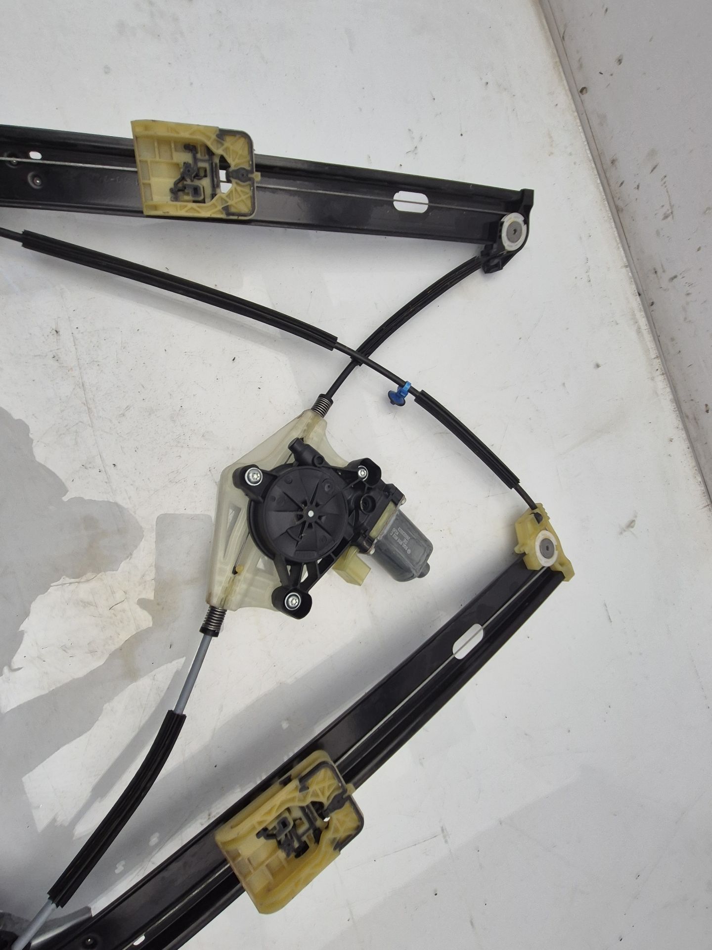 ELEVALUNAS DELANTERO DERECHO SEAT LEON 