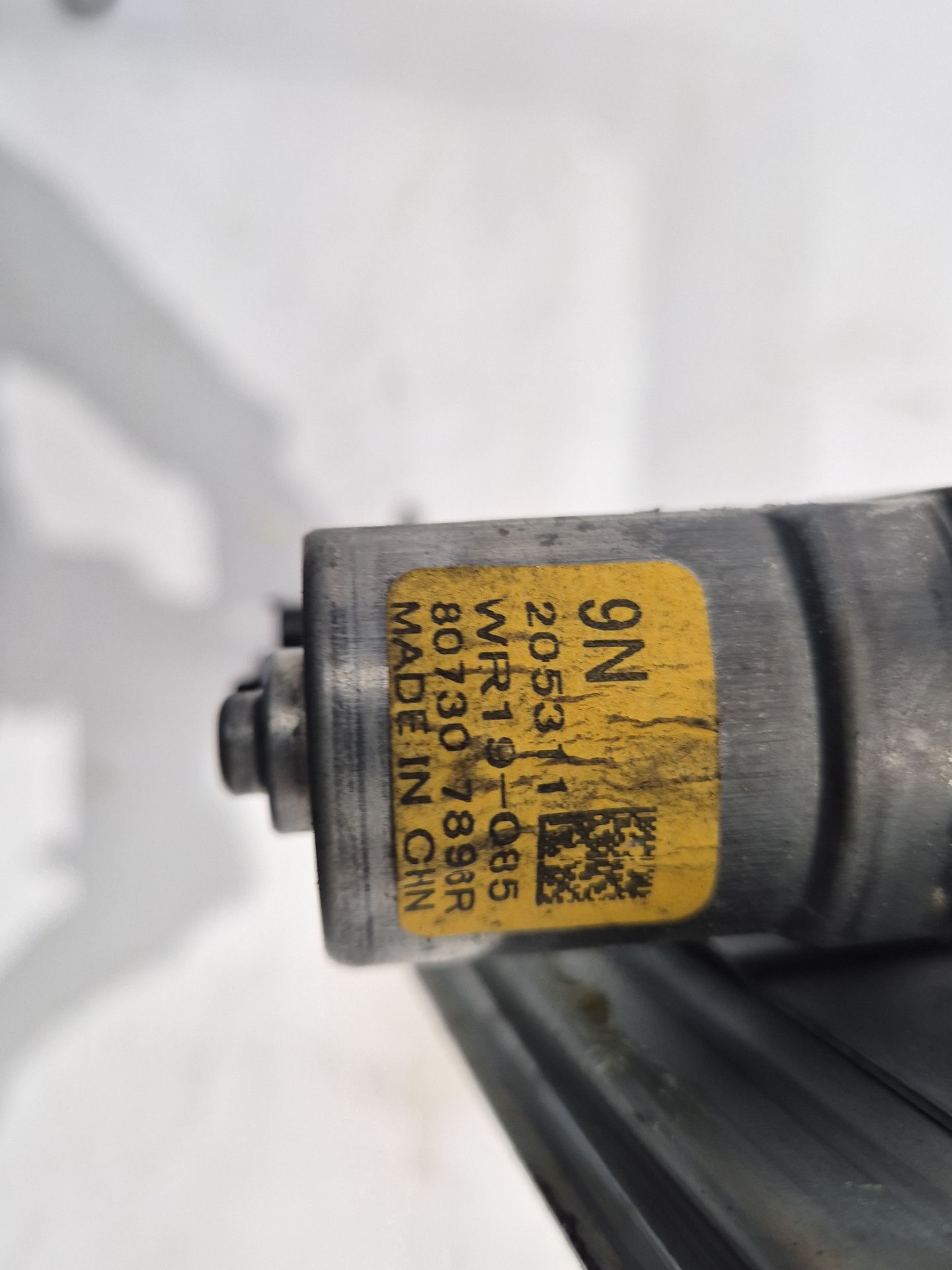 ELEVALUNAS DELANTERO DERECHO RENAULT ARKANA 