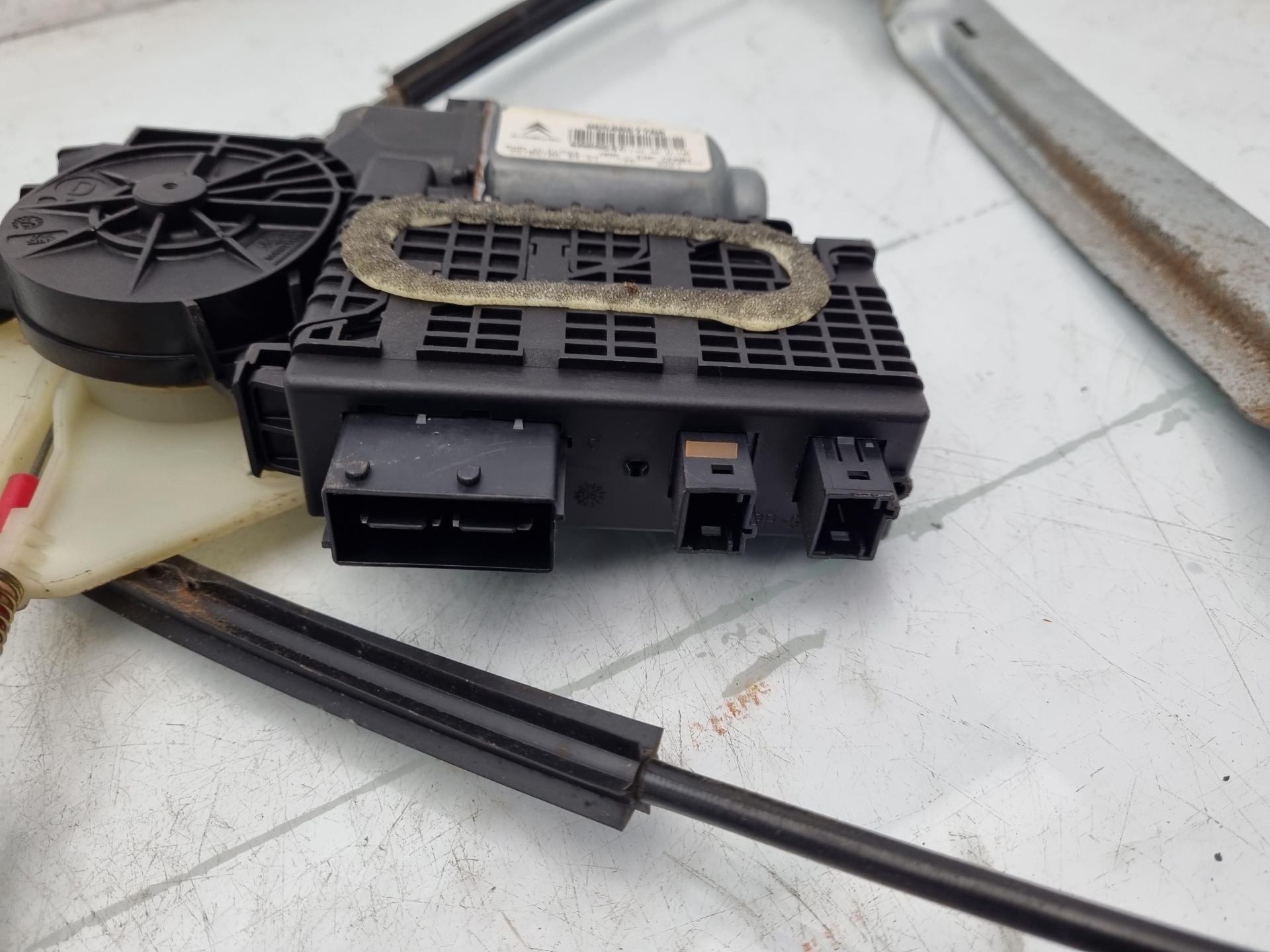 ELEVALUNAS DELANTERO DERECHO CITROEN C4 9HZ