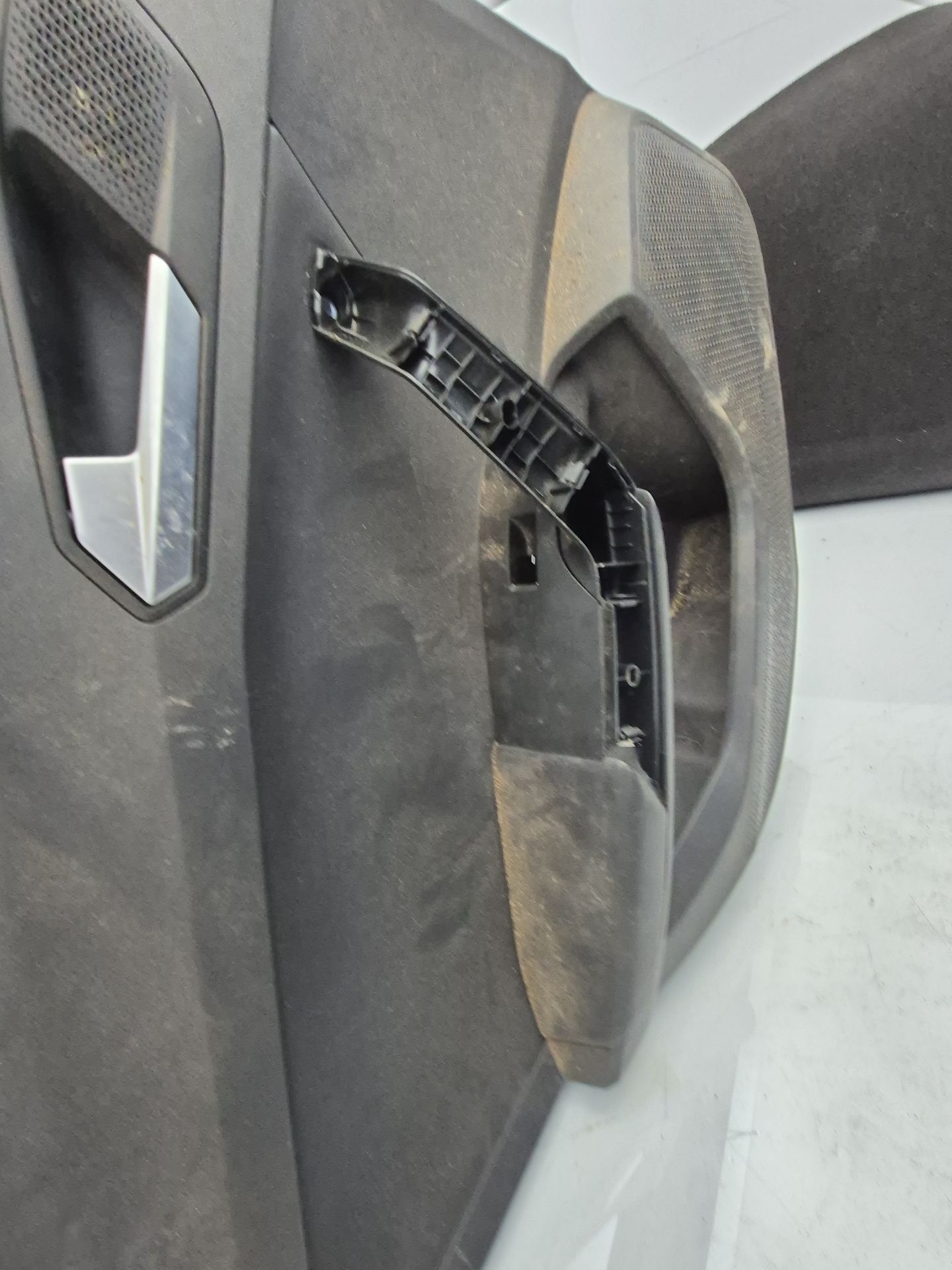 GUARNECIDO PUERTA TRASERA IZQUIERDA SEAT LEON 