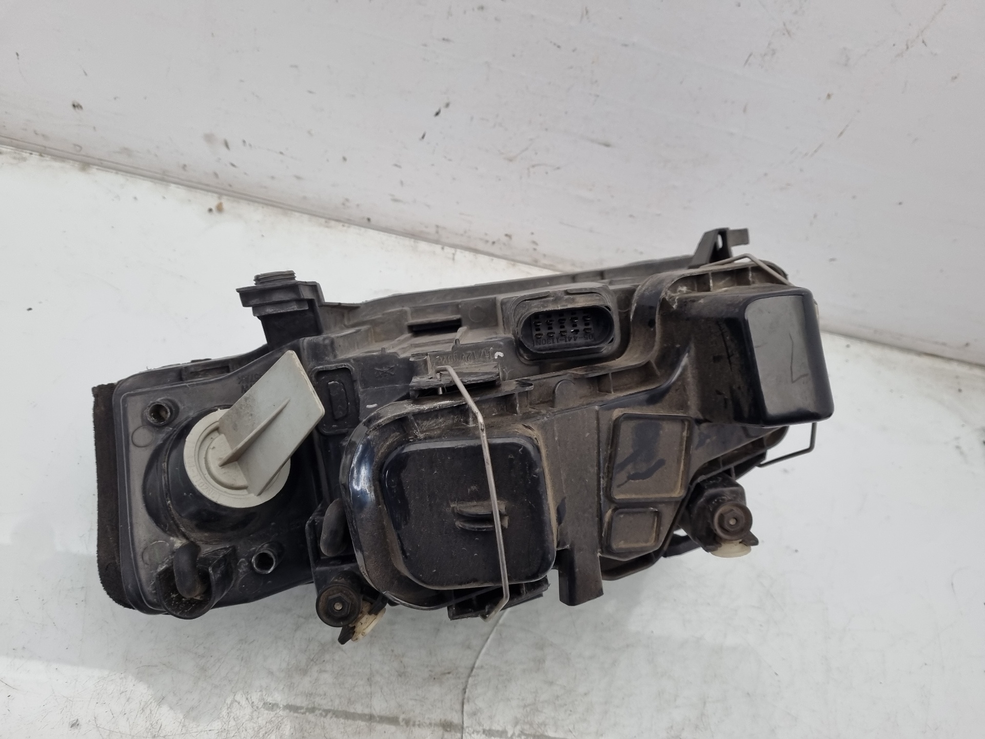 FARO DERECHO AUDI A6 AFB