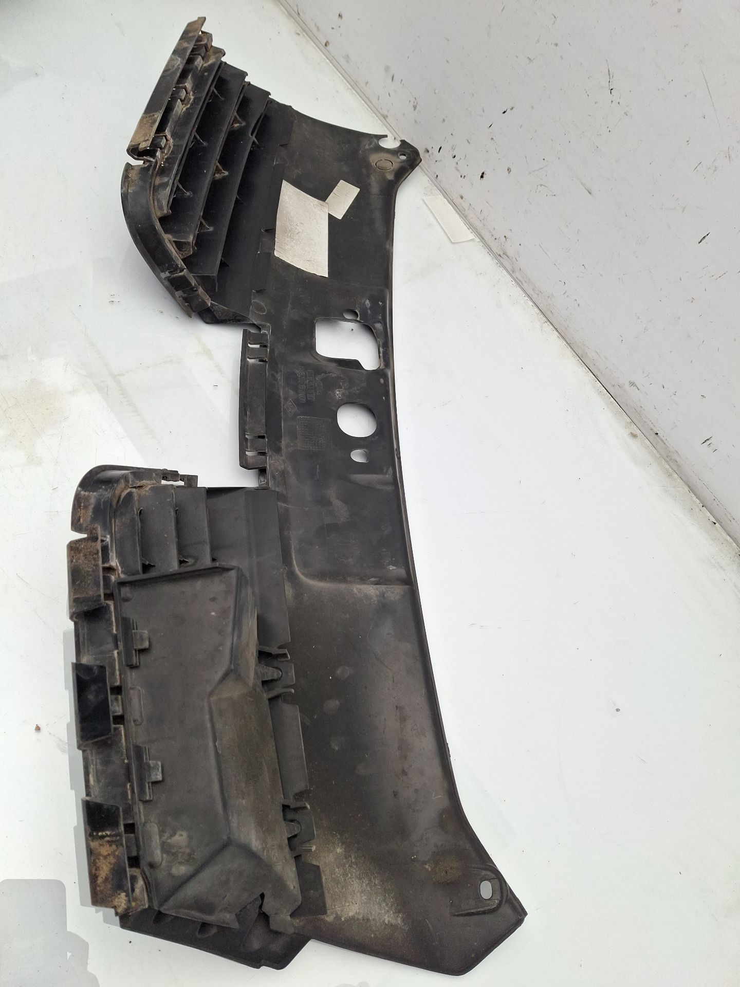 REJILLA DELANTERA RENAULT CLIO 