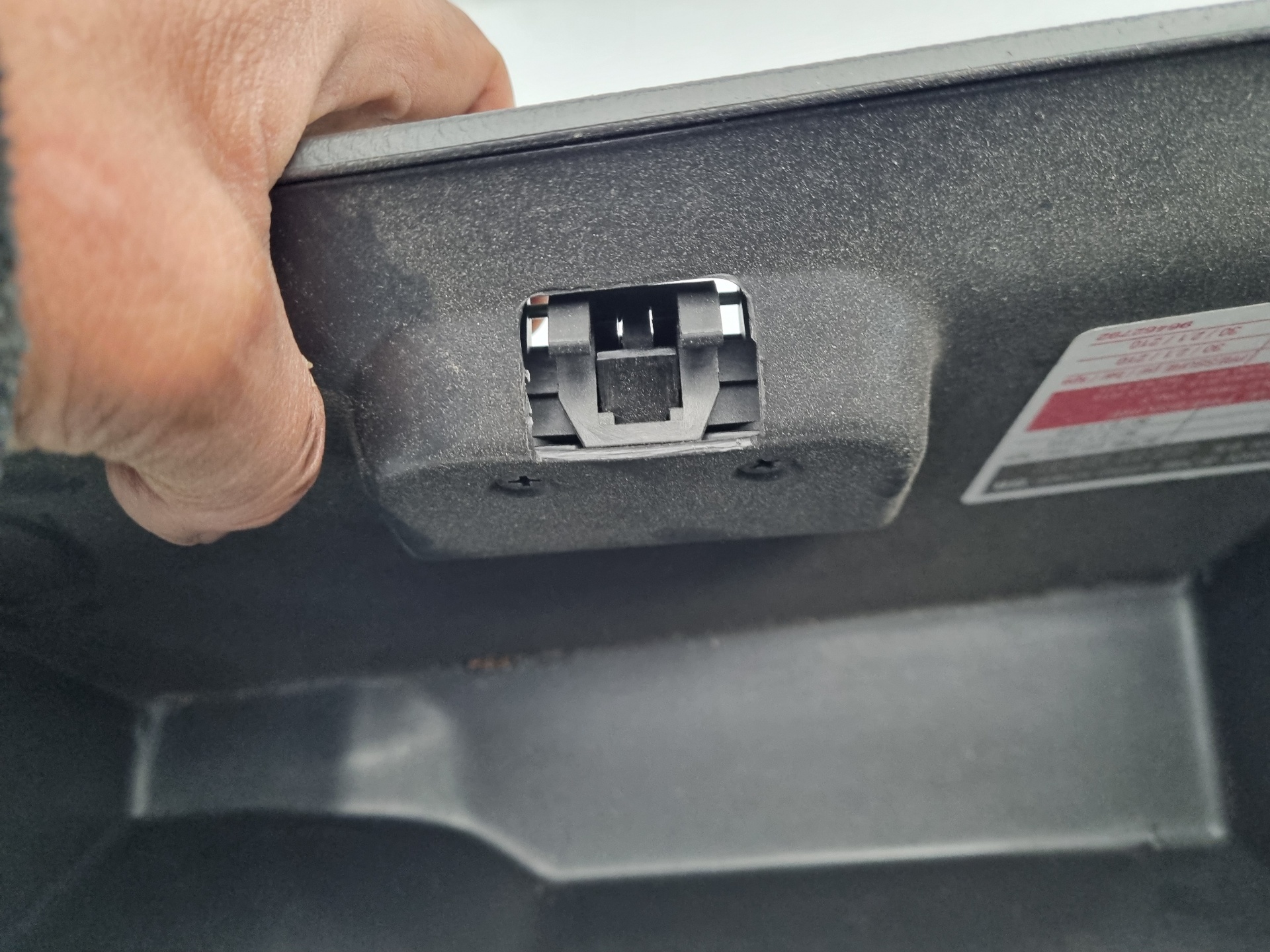 GUANTERA CHEVROLET AVEO B12S1