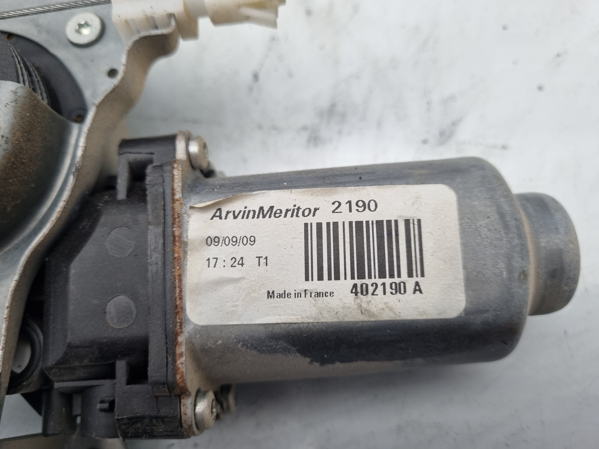 ELEVALUNAS TRASERO DERECHO NISSAN QASHQAI M9R