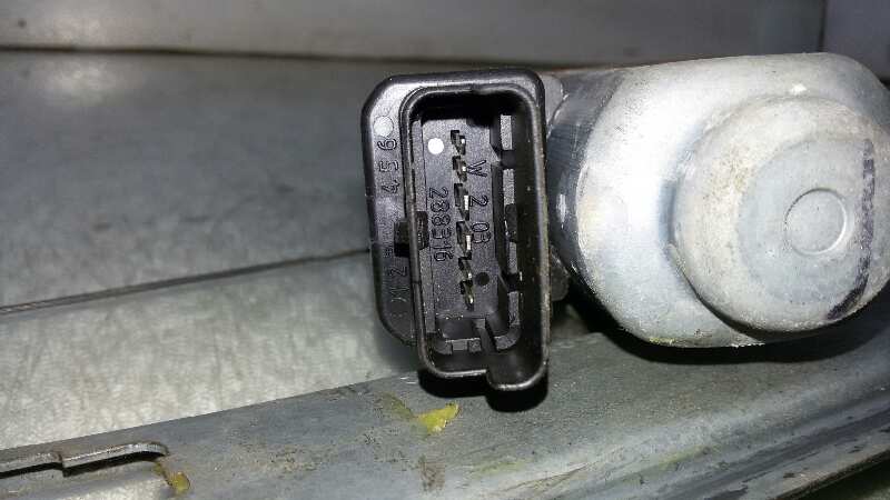 ELEVALUNAS DELANTERO DERECHO RENAULT SC?NIC K9K F7