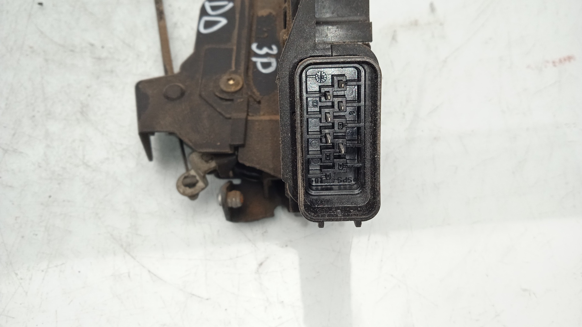 CERRADURA PUERTA DELANTERA DERECHA FORD FOCUS G6DA