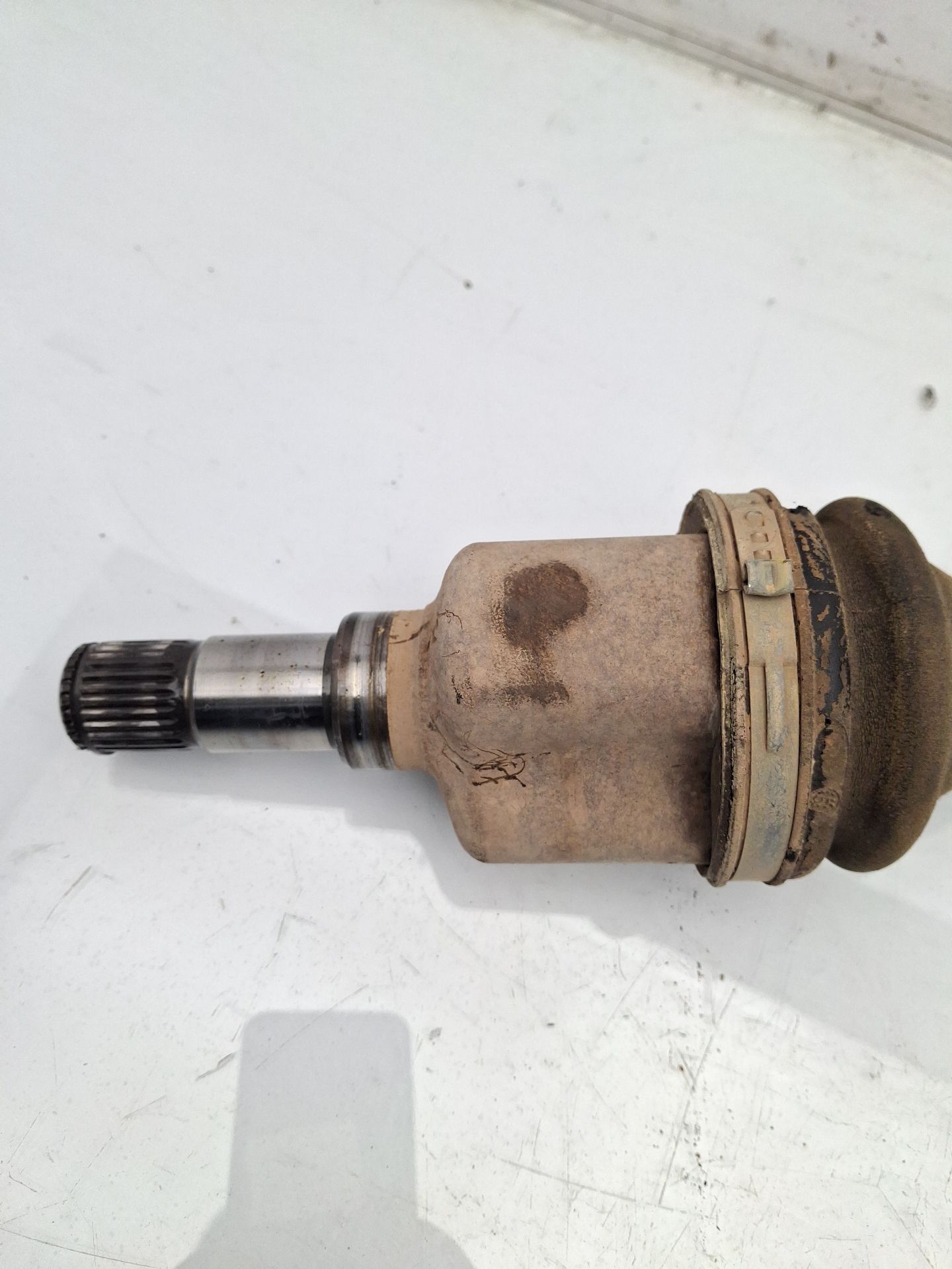 TRANSMISION DELANTERA IZQUIERDA FORD FOCUS 