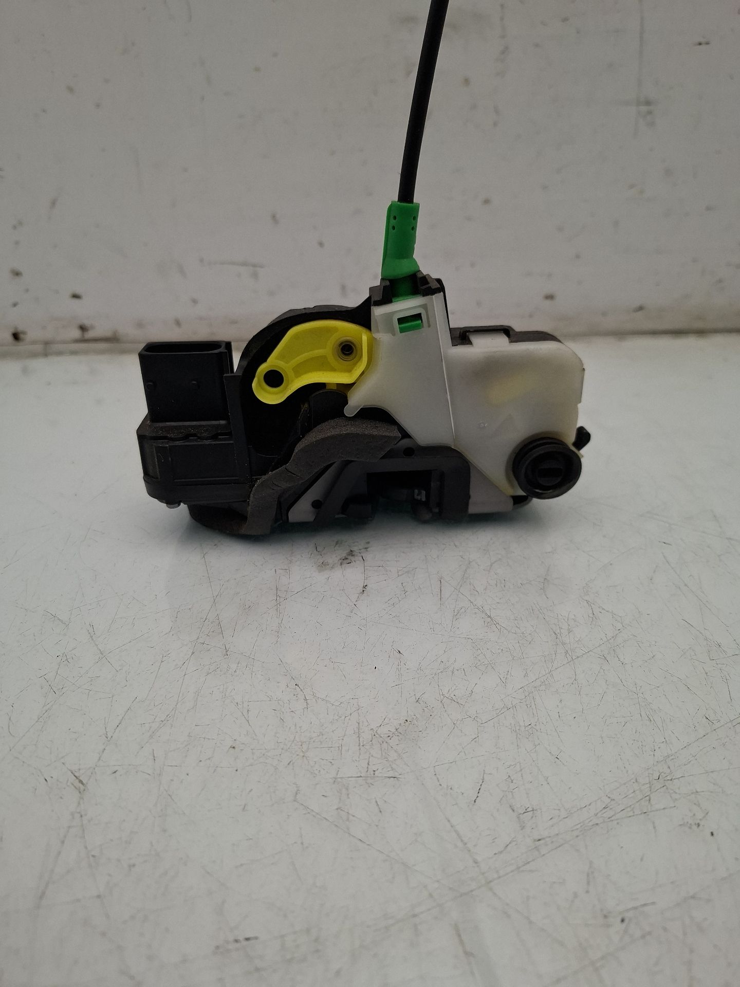 CERRADURA PUERTA TRASERA IZQUIERDA OPEL INSIGNIA 