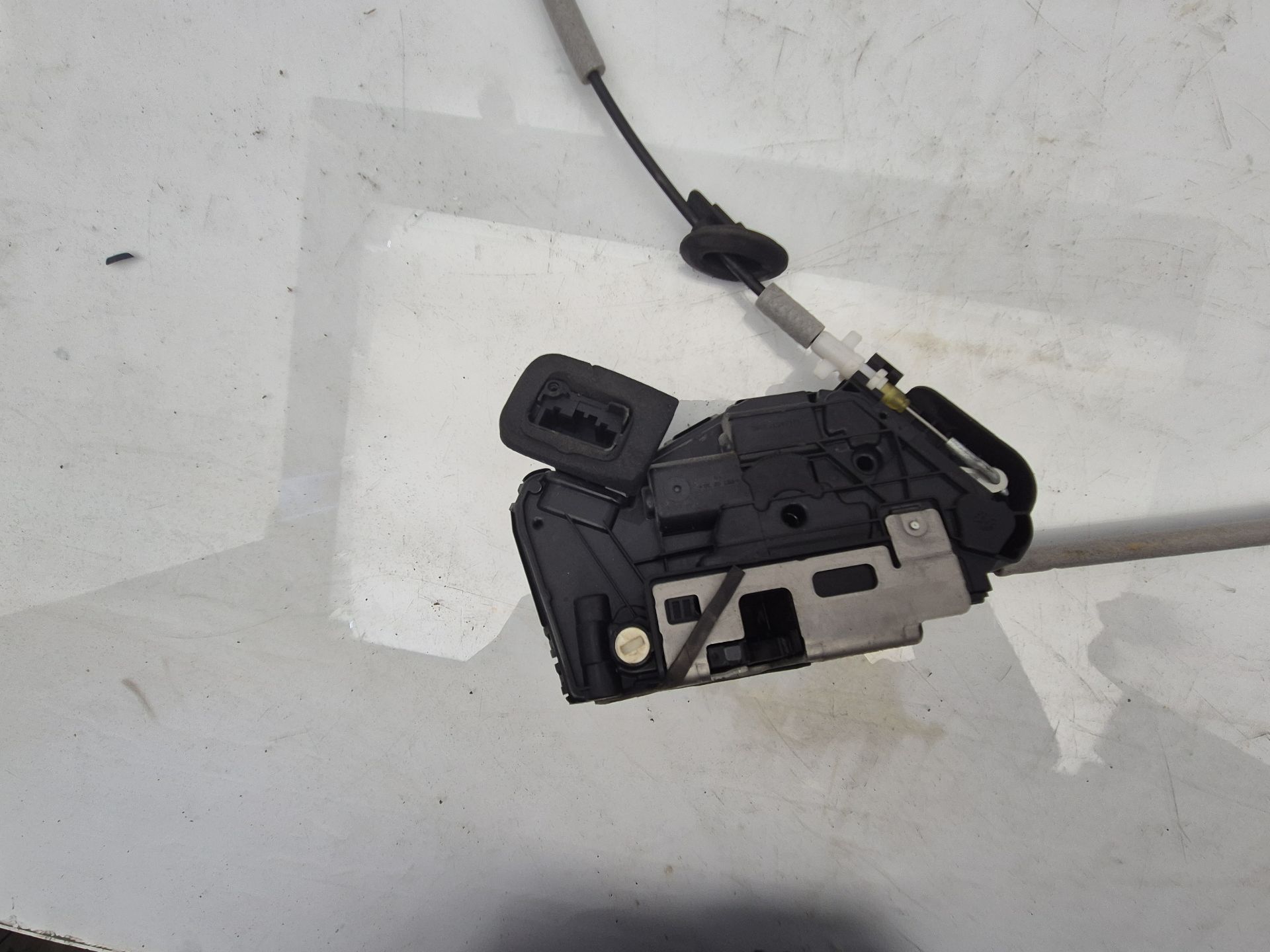 CERRADURA PUERTA TRASERA IZQUIERDA SEAT LEON 