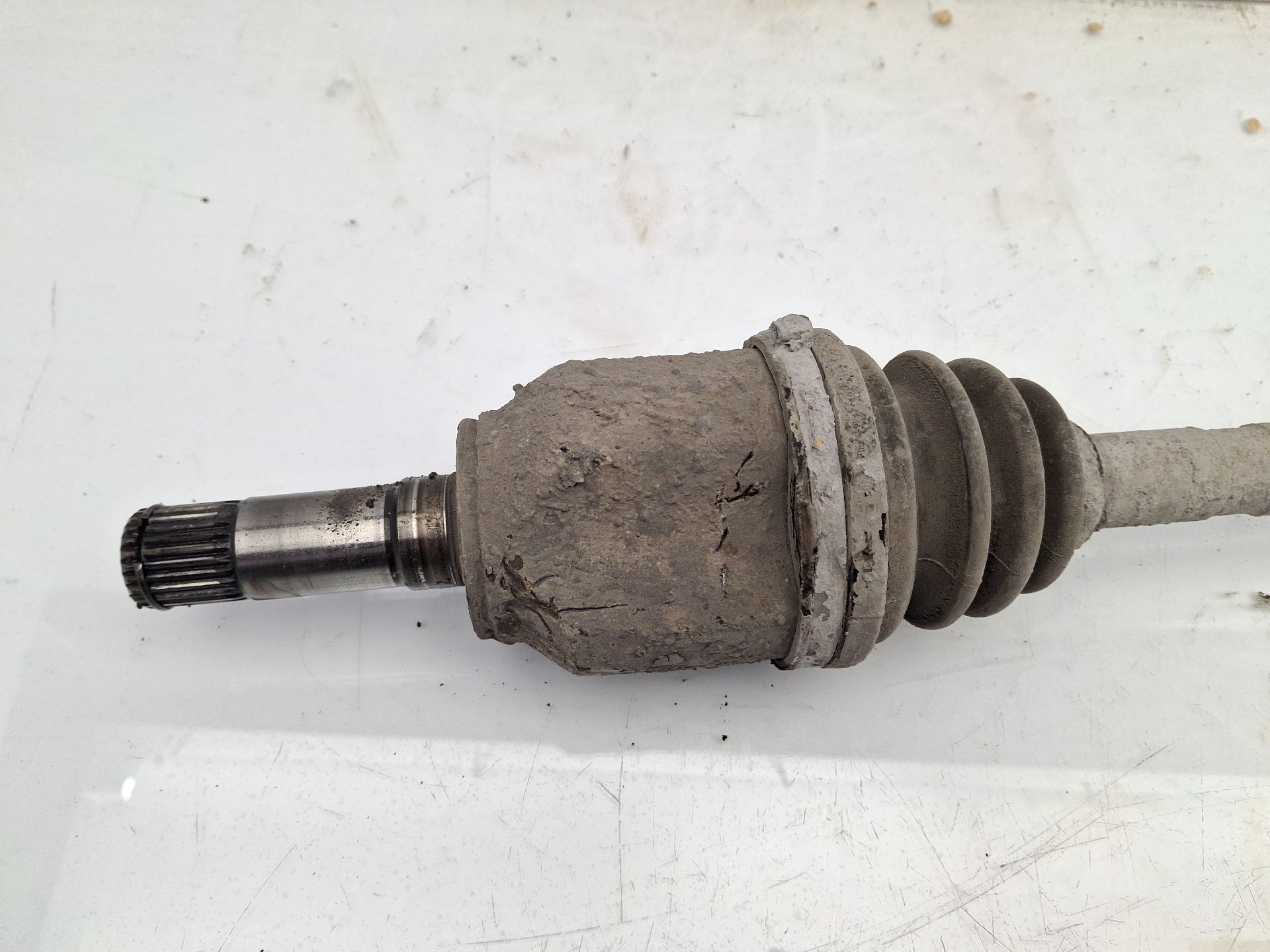 TRANSMISION DELANTERA IZQUIERDA FIAT FIORINO 