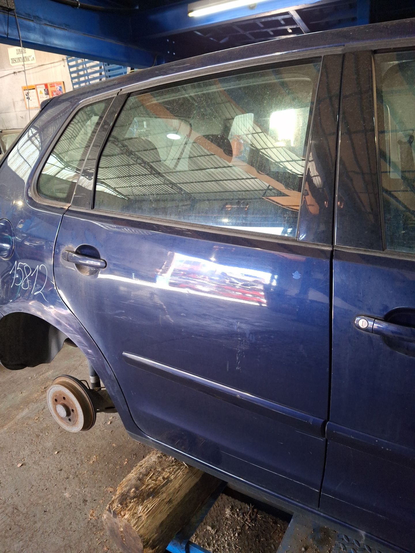 PUERTA TRASERA DERECHA VOLKSWAGEN POLO 
